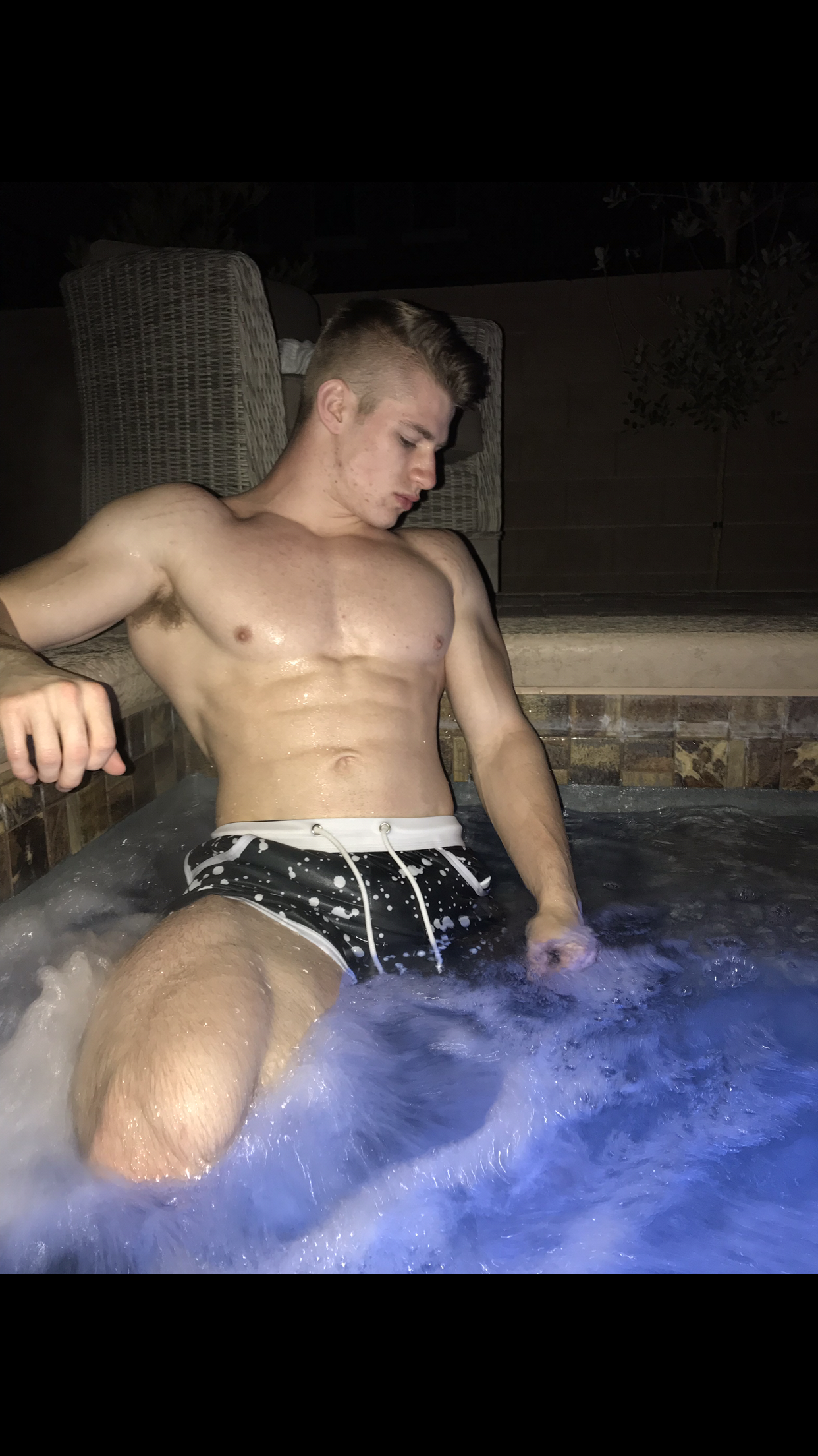hottie personal trainer Patrick Leblanc camrip Epic
0