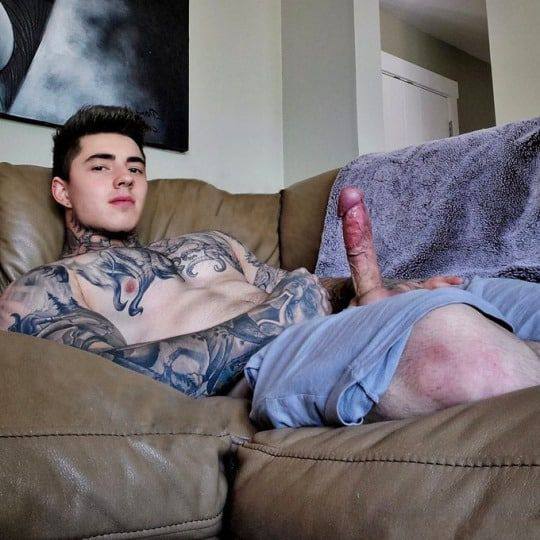 huge cock Jakipz Fansly
0