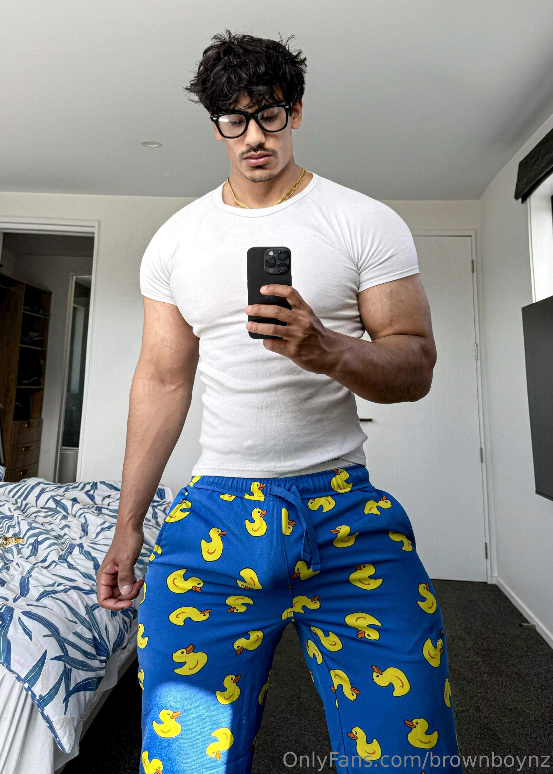 hunky jerking off brownboyfitt_ Brownboynz Nude Patreon
4