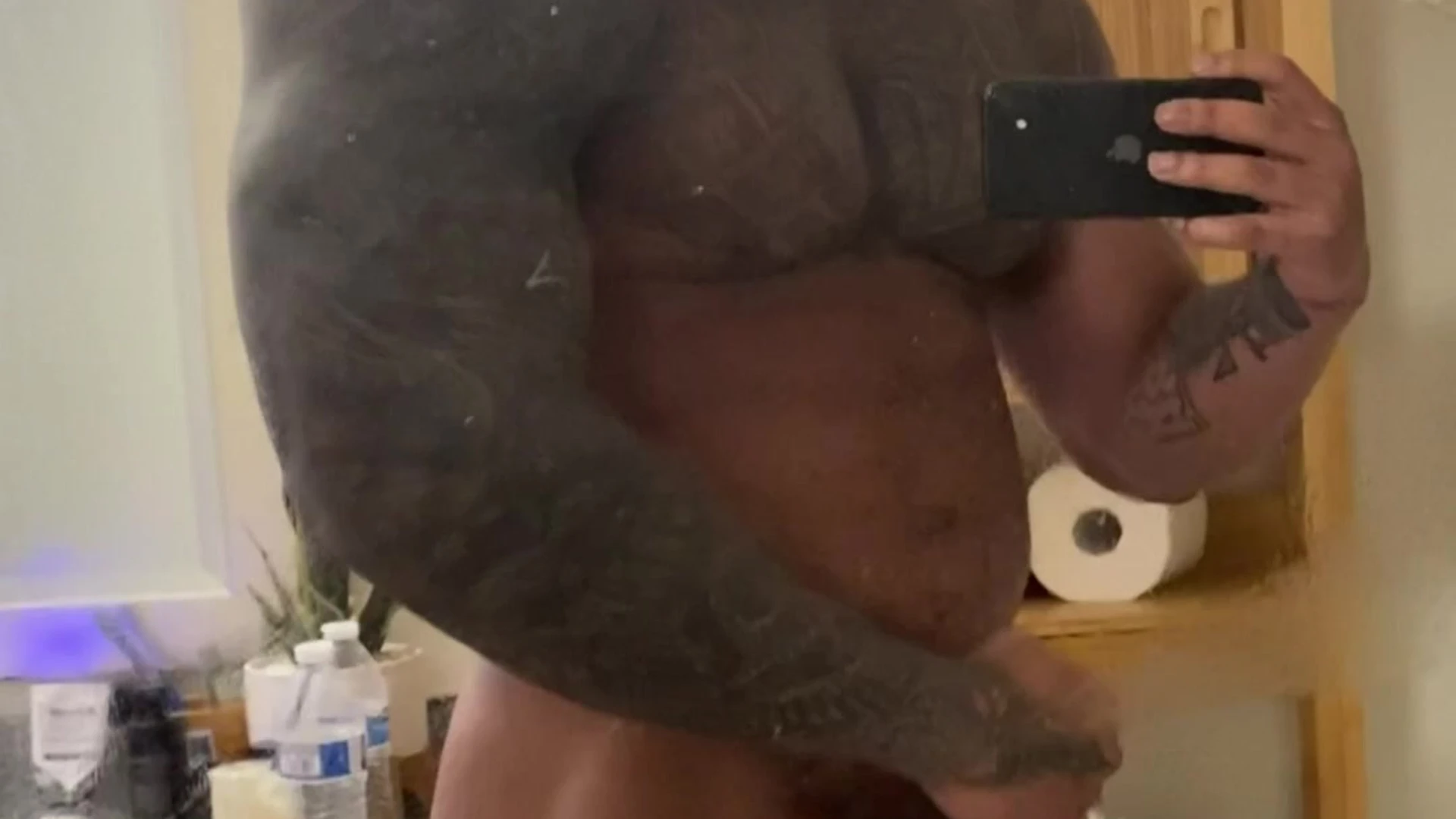 hunky playing with cock black bull vegasxvenom leaked onlyfans pic
							
					 0