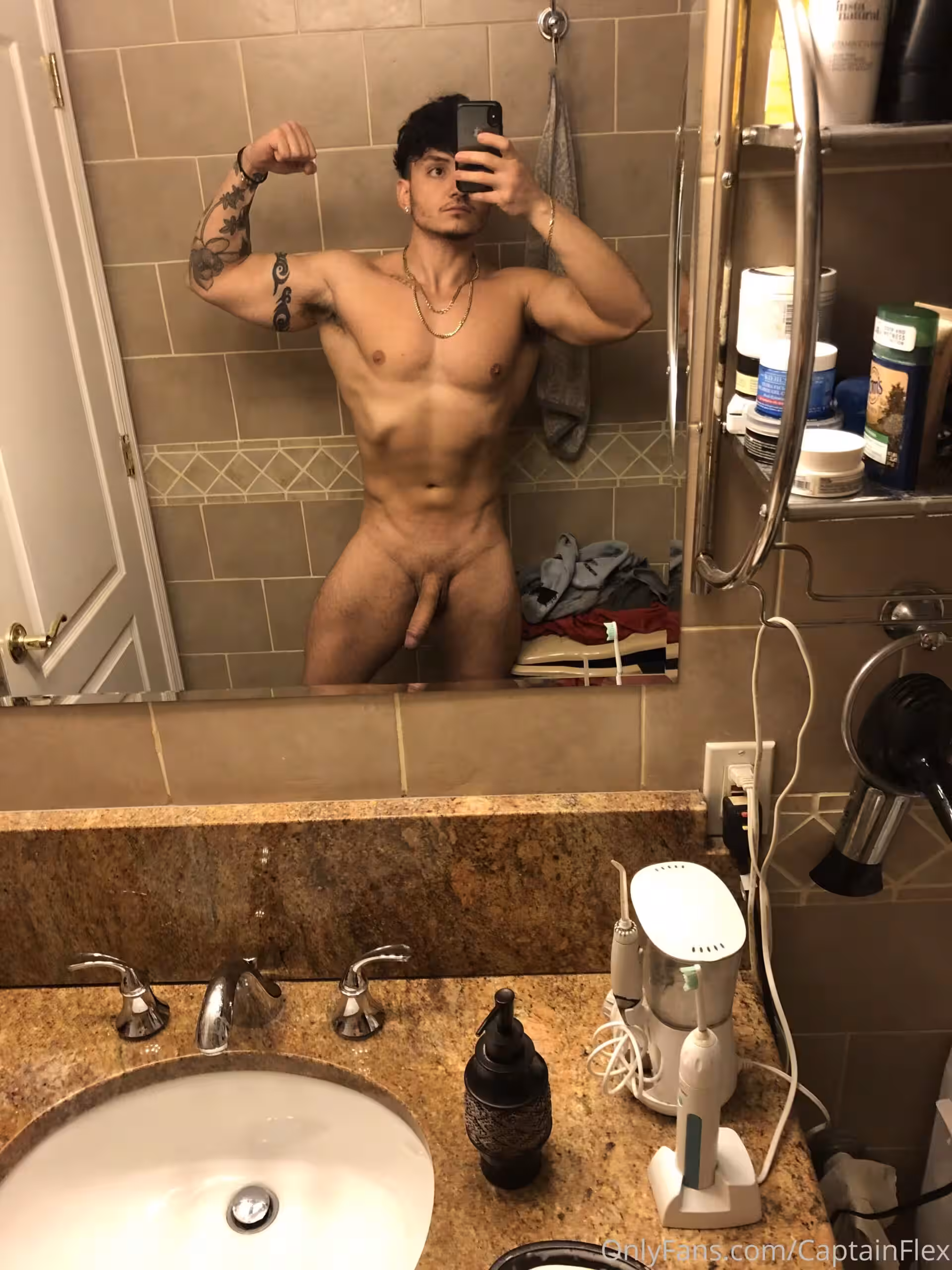 hunky wanking off alpha teenhulkfranco onlyfan
2