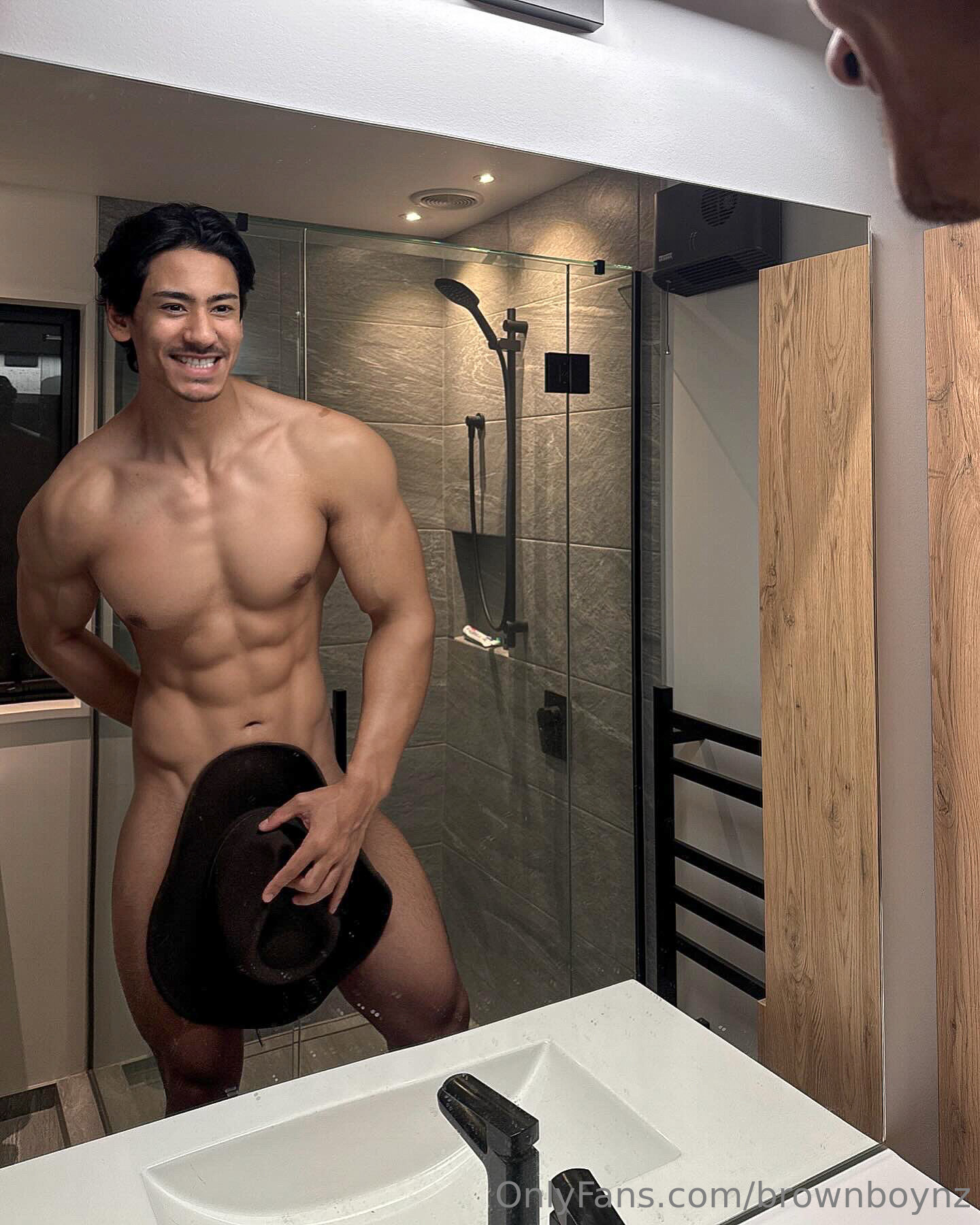 kiwi brownboyfitt Nude leaks Sensational
1