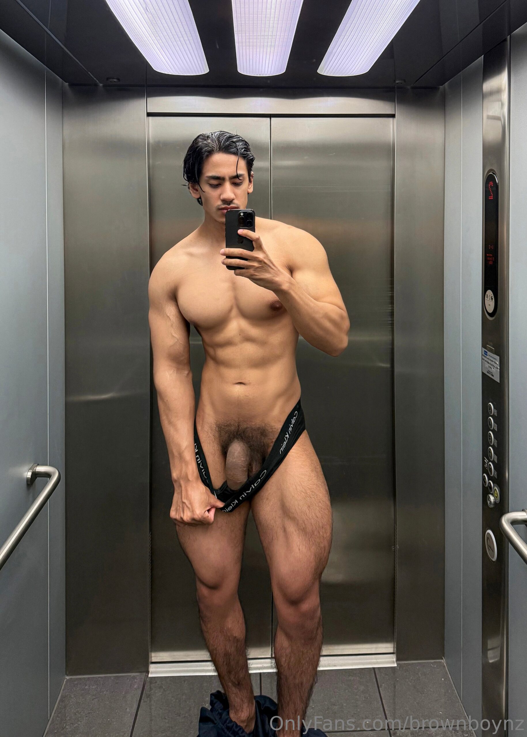 kiwi Brownboynz only fans FullVID
2