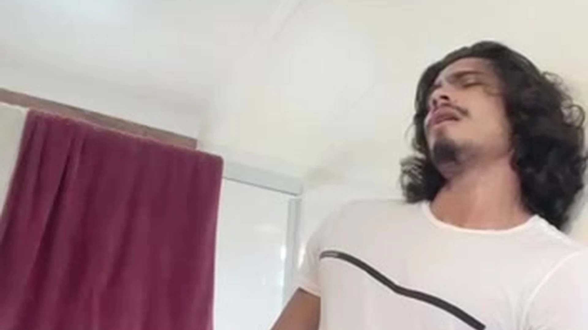 latino PAULO VICTOR MELO nude onlyfans
2