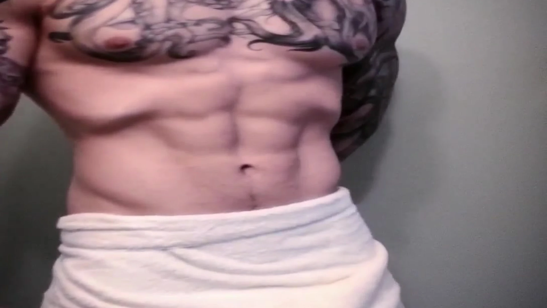 male cumslut cosplay Jake Andrich hunk Exposed
1