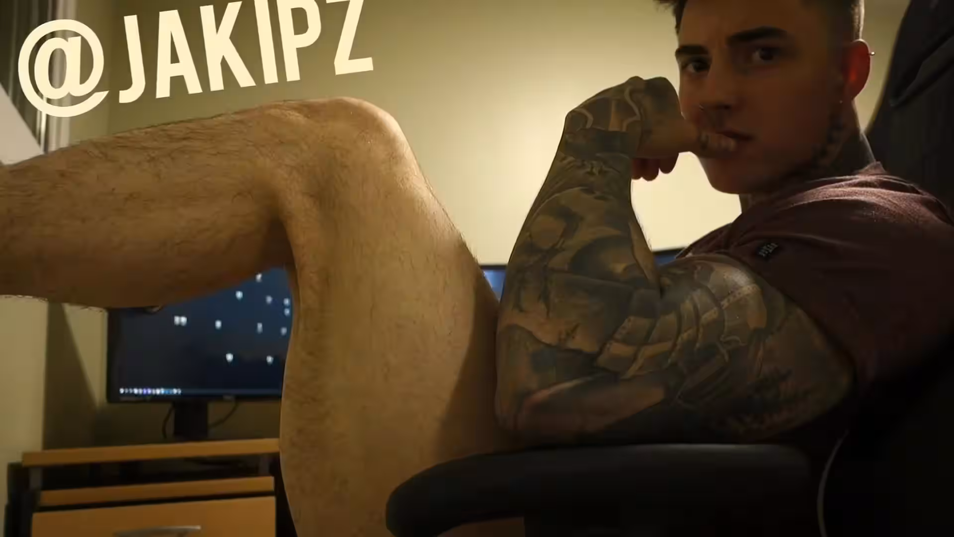 muscled big cock Jake Andrich leak pic
6