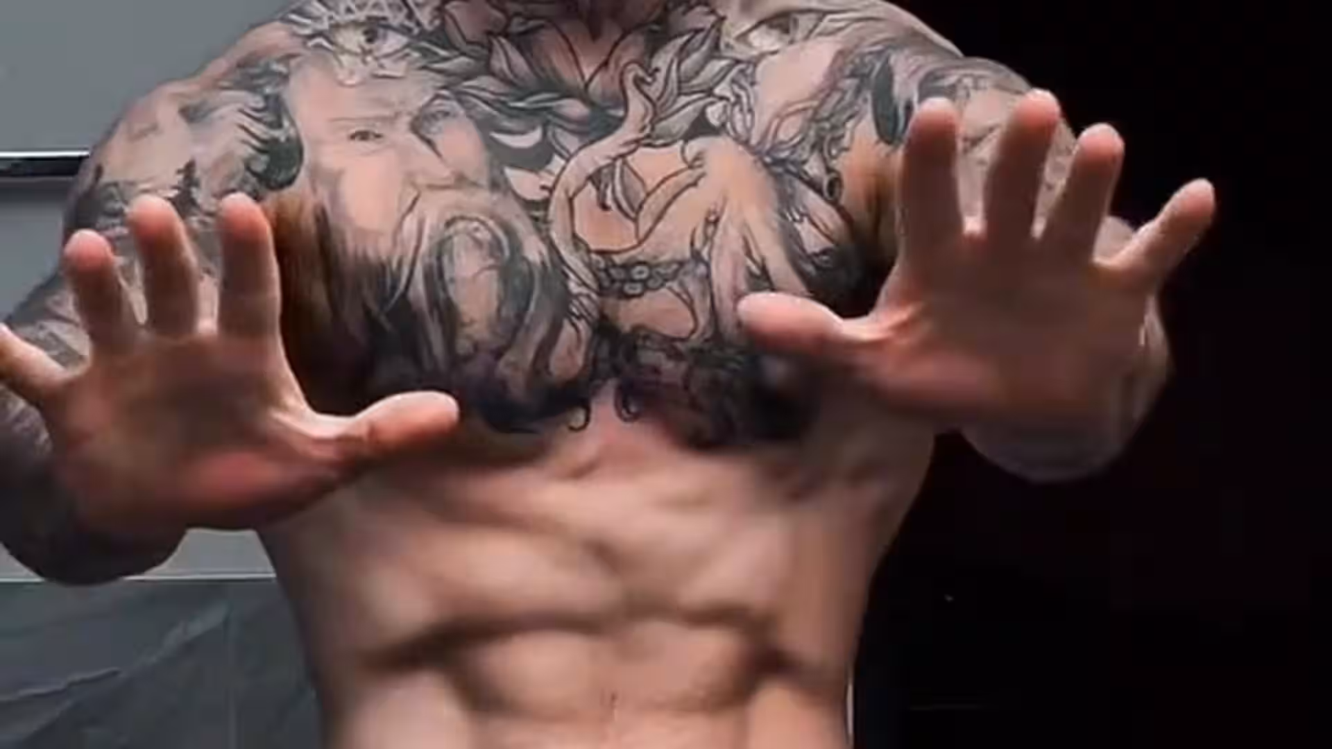 muscular jerking off dirty talk Jakipz of leaks
0