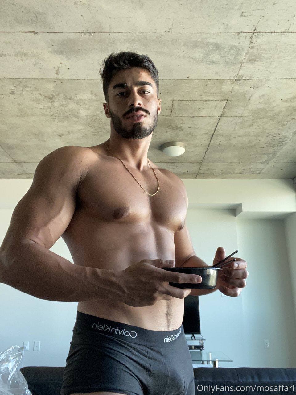 Persian Mo Saffari Leak exposed Sensational
9