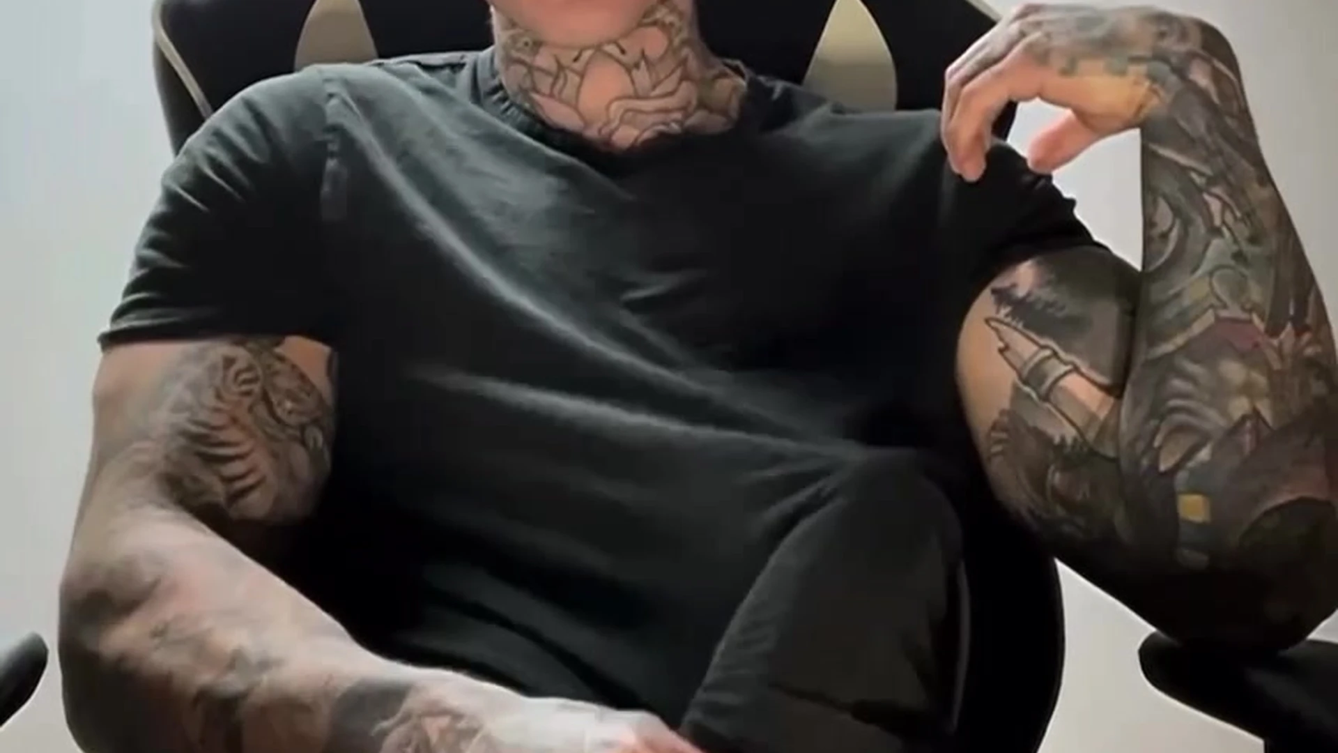 pervy massive cock Jake Andrich pic porn
0