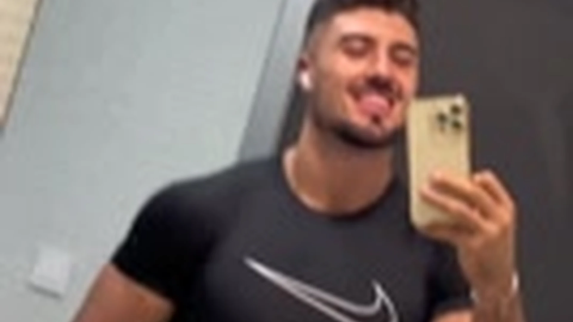pretty futbolista Miguel Guerrero Albarrán onlyfans naked Vid Epic
5