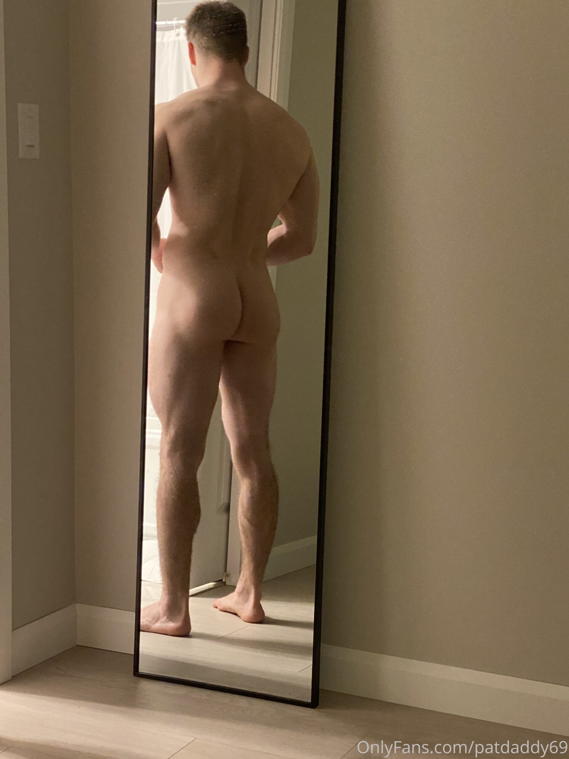 pretty playing with himself bodybuilder patdaddy69 erome
0