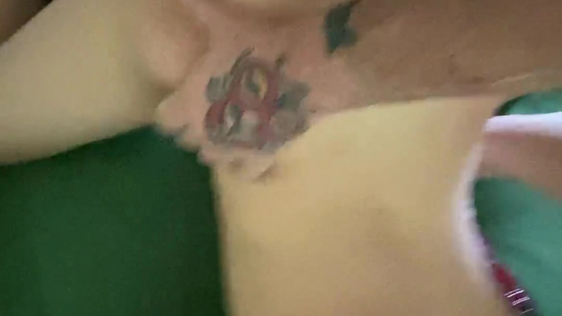 Ricky Lee’s Morning Wood Ritual – Watch Him Jerk Off Until Breakfast
1