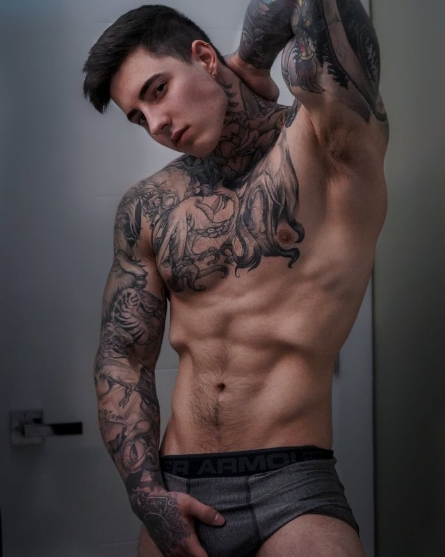 Sensational big dick Jakipz fapello
0