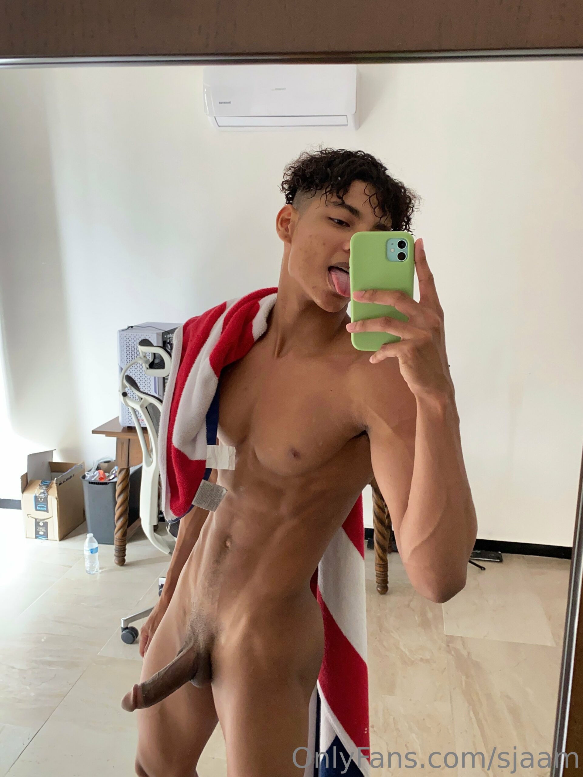 Sensational colombian soyjaam solo
2