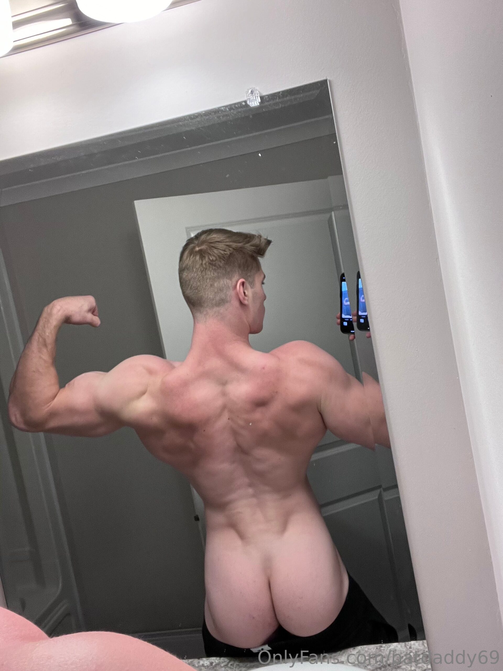 Sensational hot guy patrick.leblanc9 patrickleblanc69 anal
0