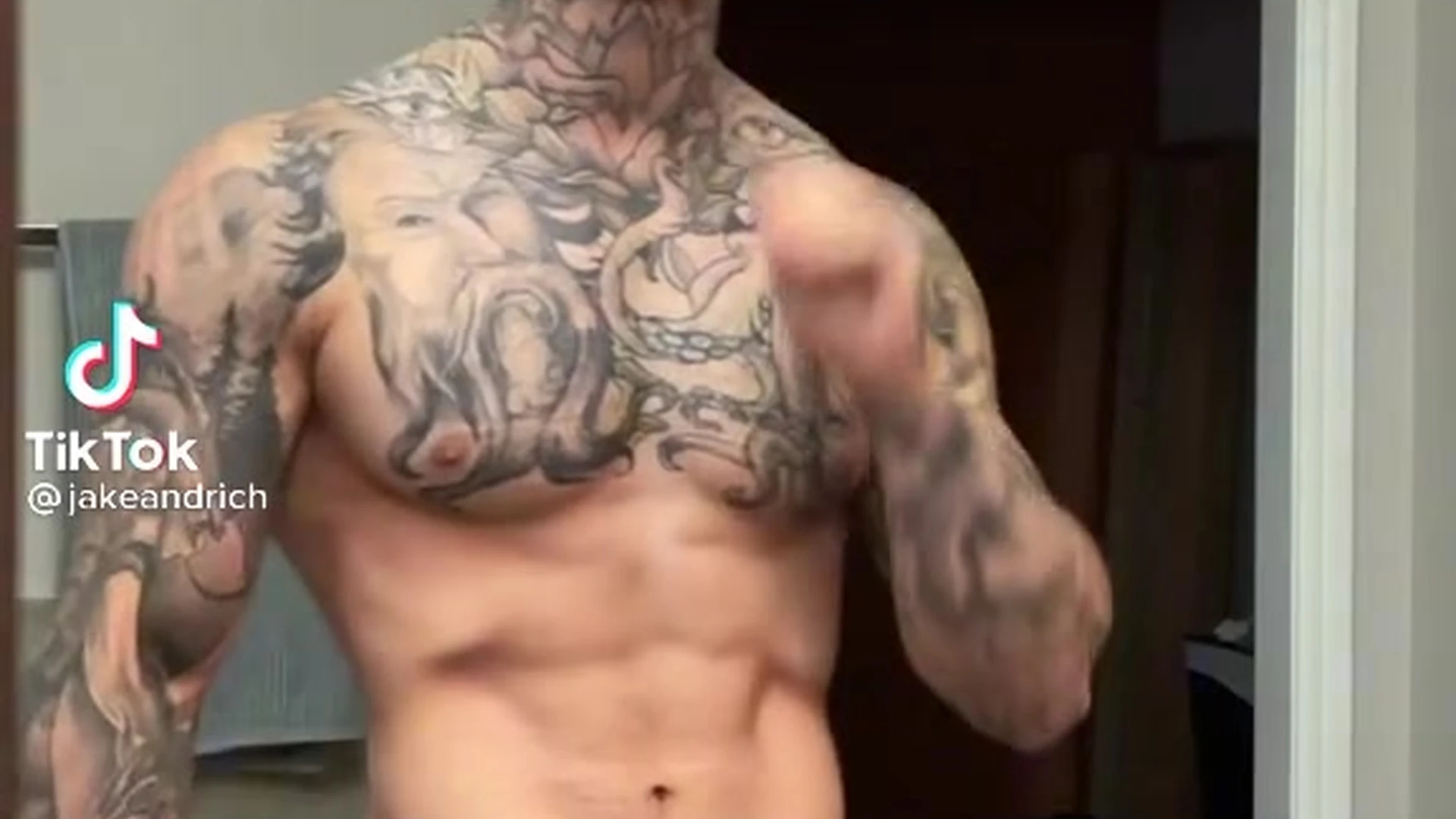 Sensational influencer massive cock Jake Andrich nude fullvideo
0