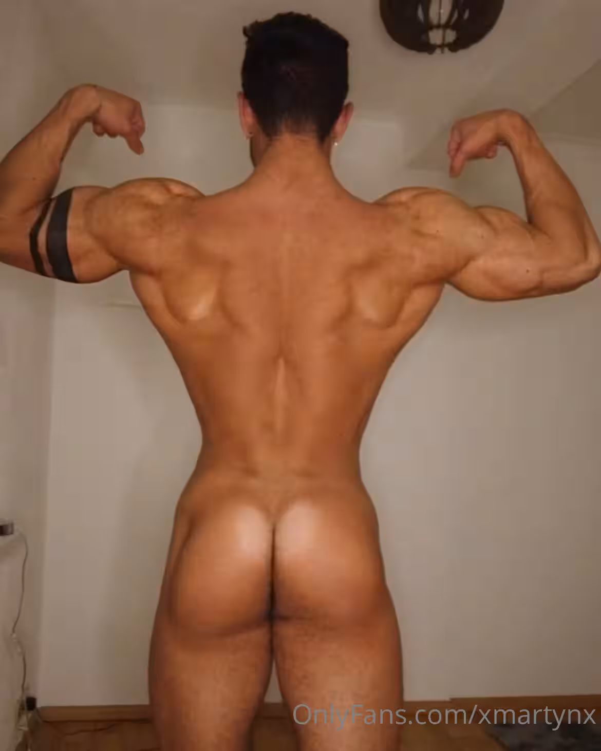 Sensational inked martynlifts porn pic
0