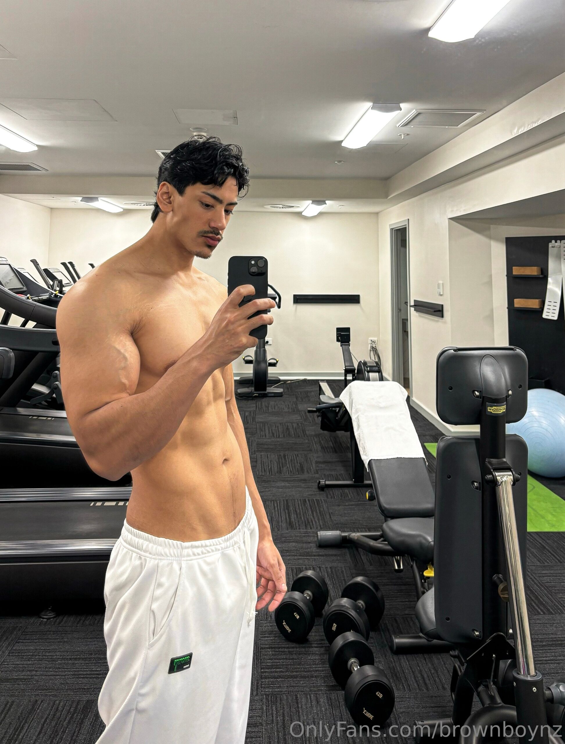 Sensational slut Maori brownboyfitt onlyfans
3