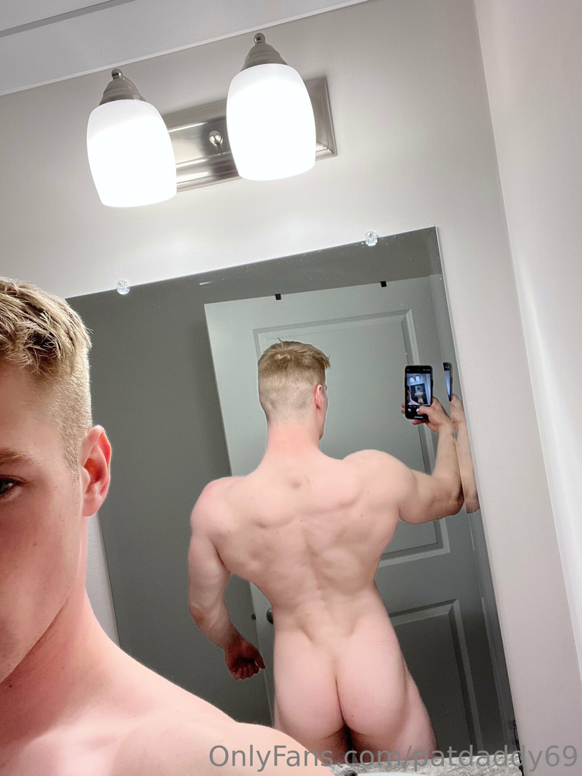 Sensational slutty boy bitch bodybuilder patrickleblanc69 sex
0