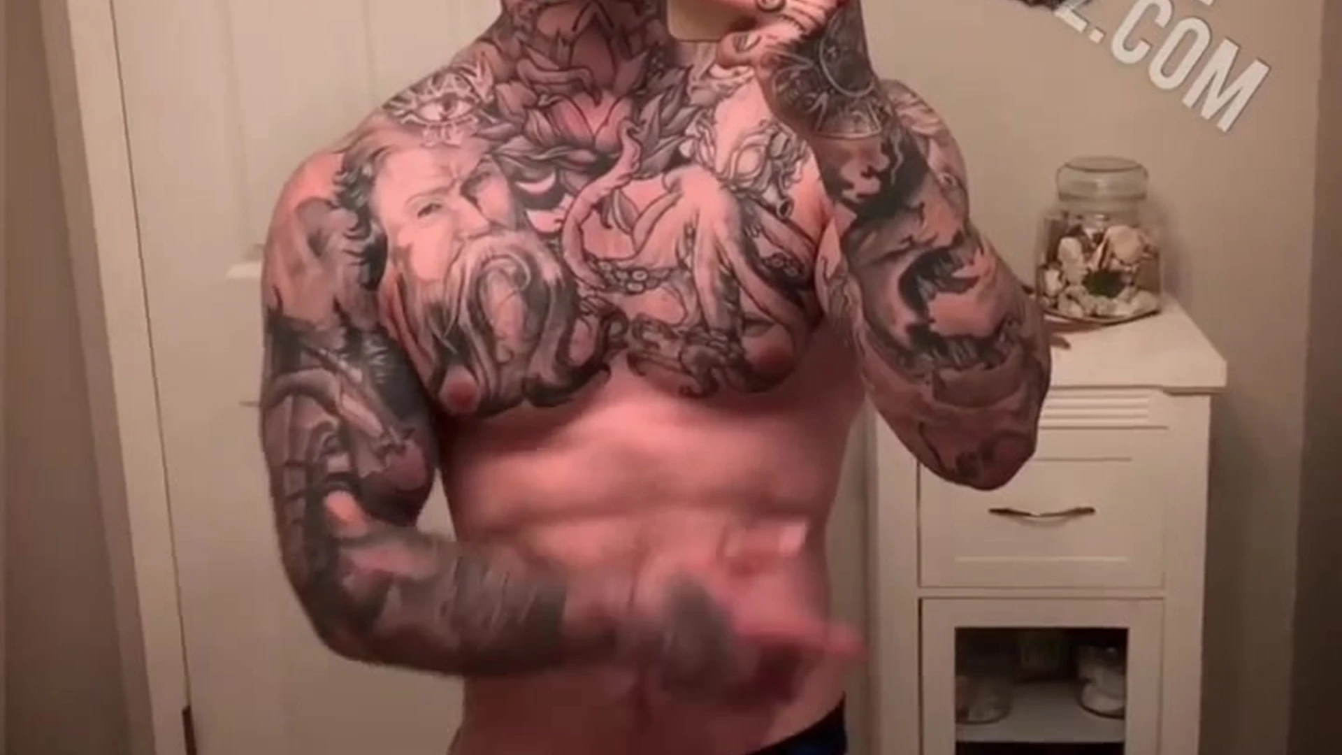 Sensational tiktok star Jakipz onlyfans leaked
2