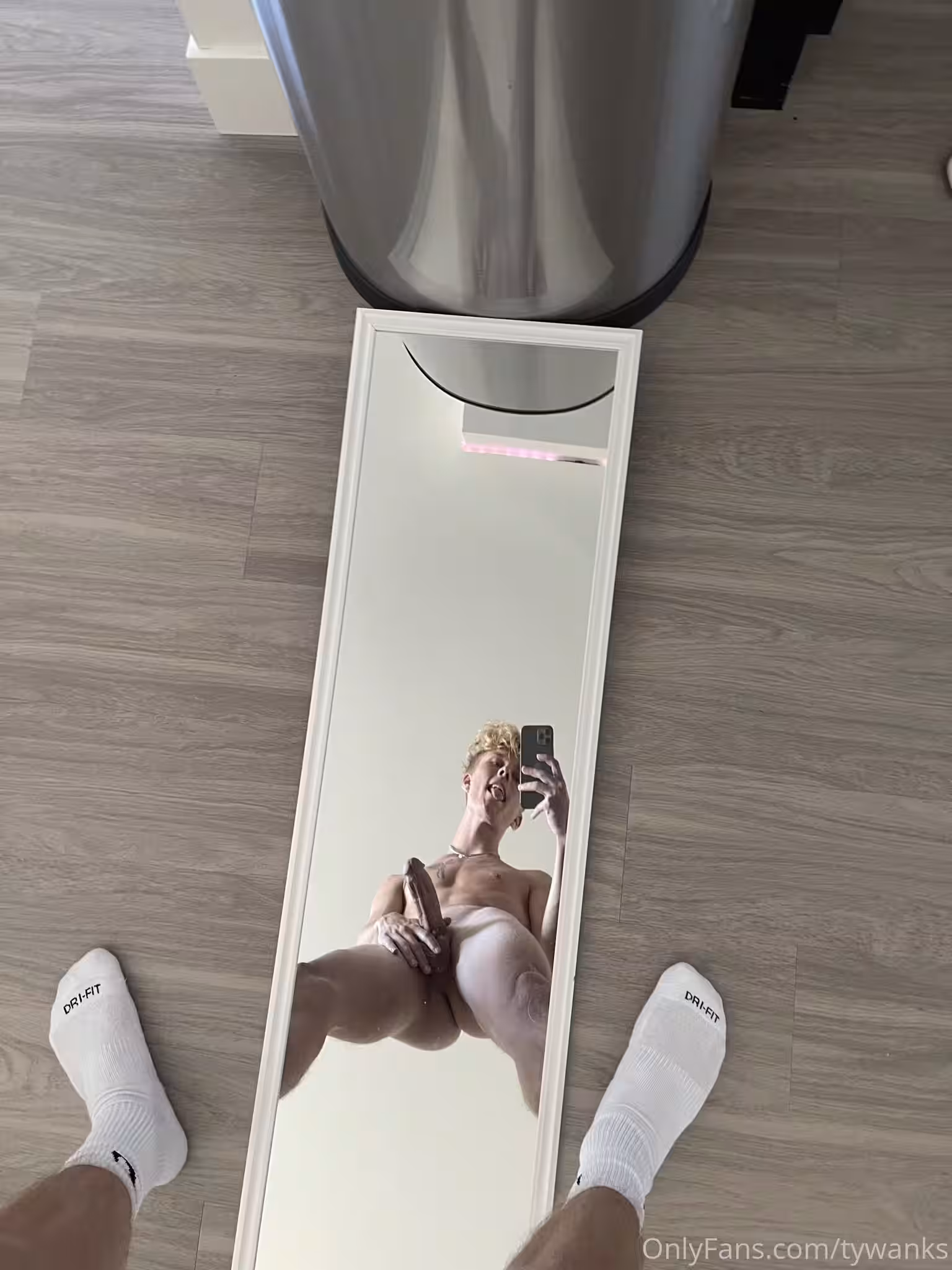 sensual Tyler Pauley naked
0