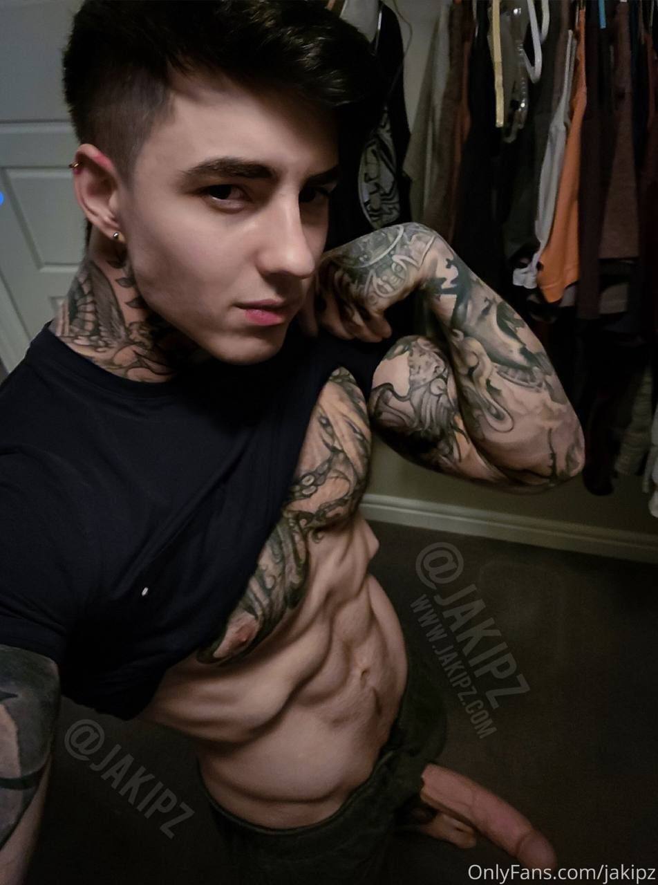 sexy bitch tiktoker Jakipz   Exposed
0