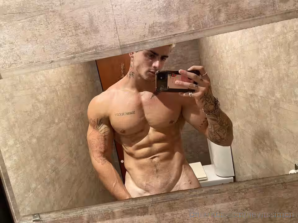 sexy heyitssimon leaked only fans
1