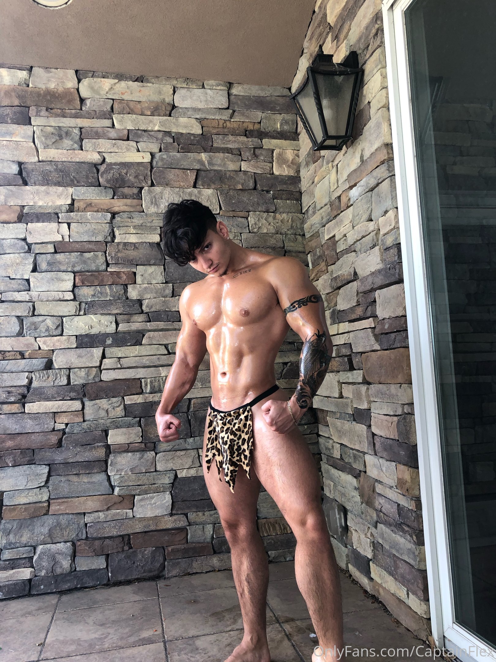 sexy jerking off  dominant teenhulkfranco Nude porn
4