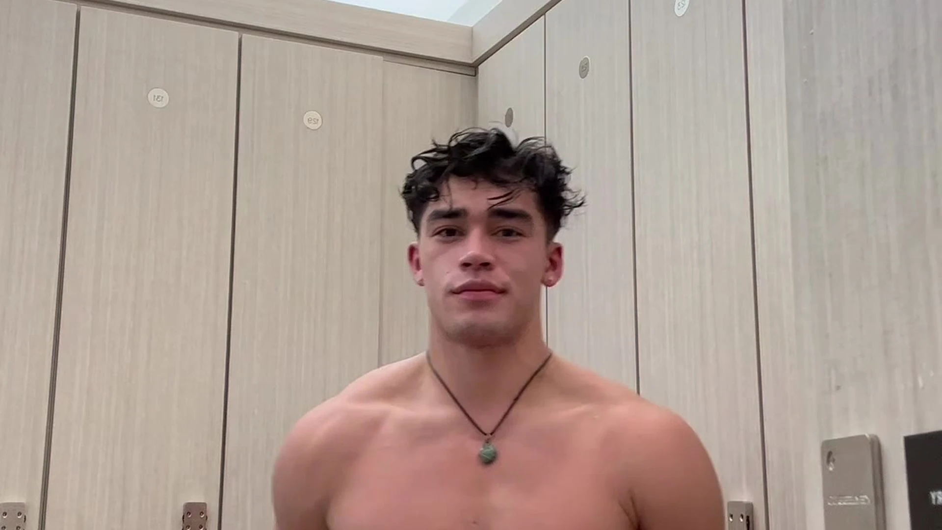 sexy jerking off twunk jmloz onlyfans
59