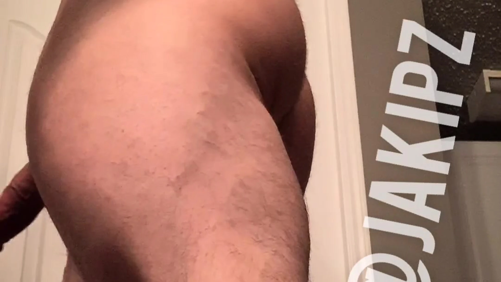 sexy playing with himself cosplay Jakipz nude pic
0
