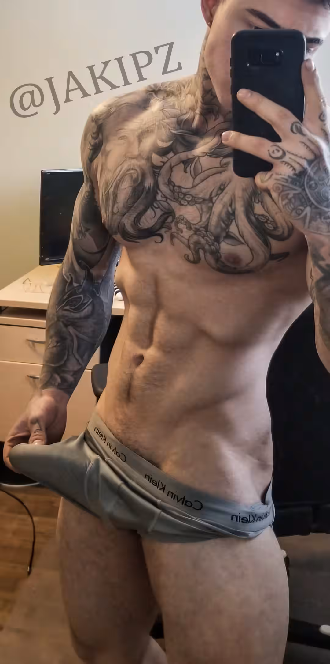 sexy playing with himself tiktok star Jakipz
0