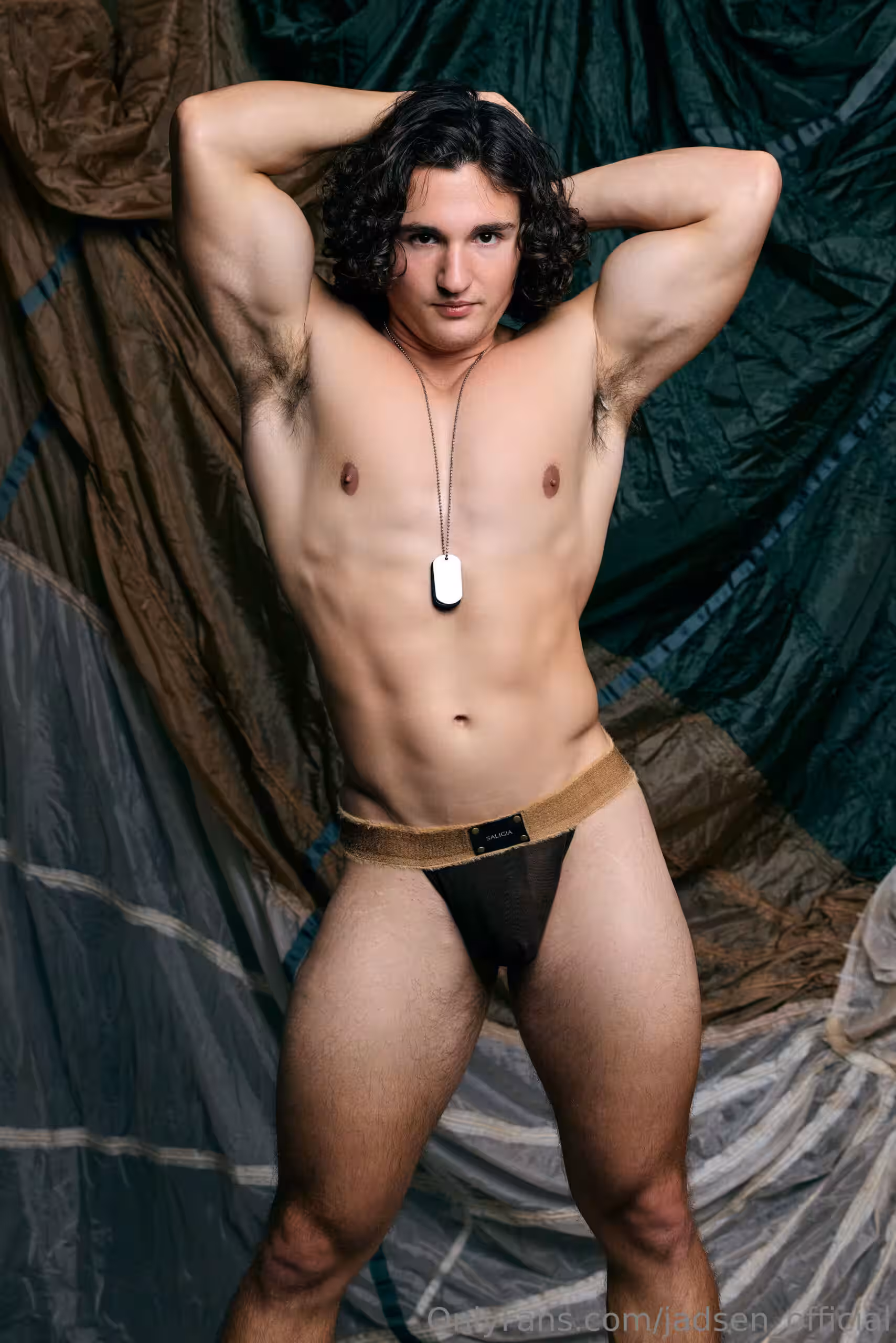 shy beefcake Jadsen erome
0
