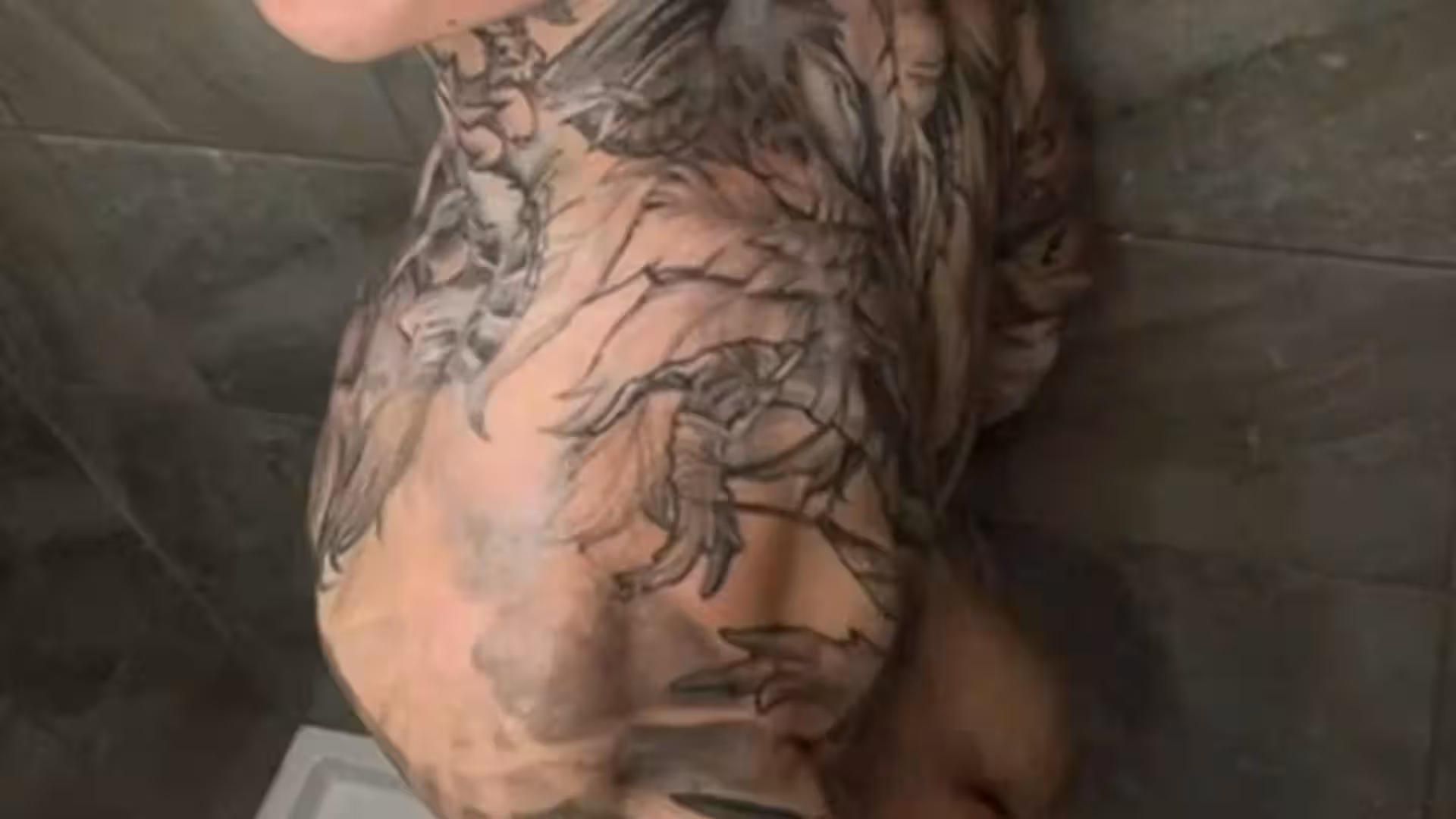 shy big cock Jake Andrich big pecs EXPOSED Exposed
1