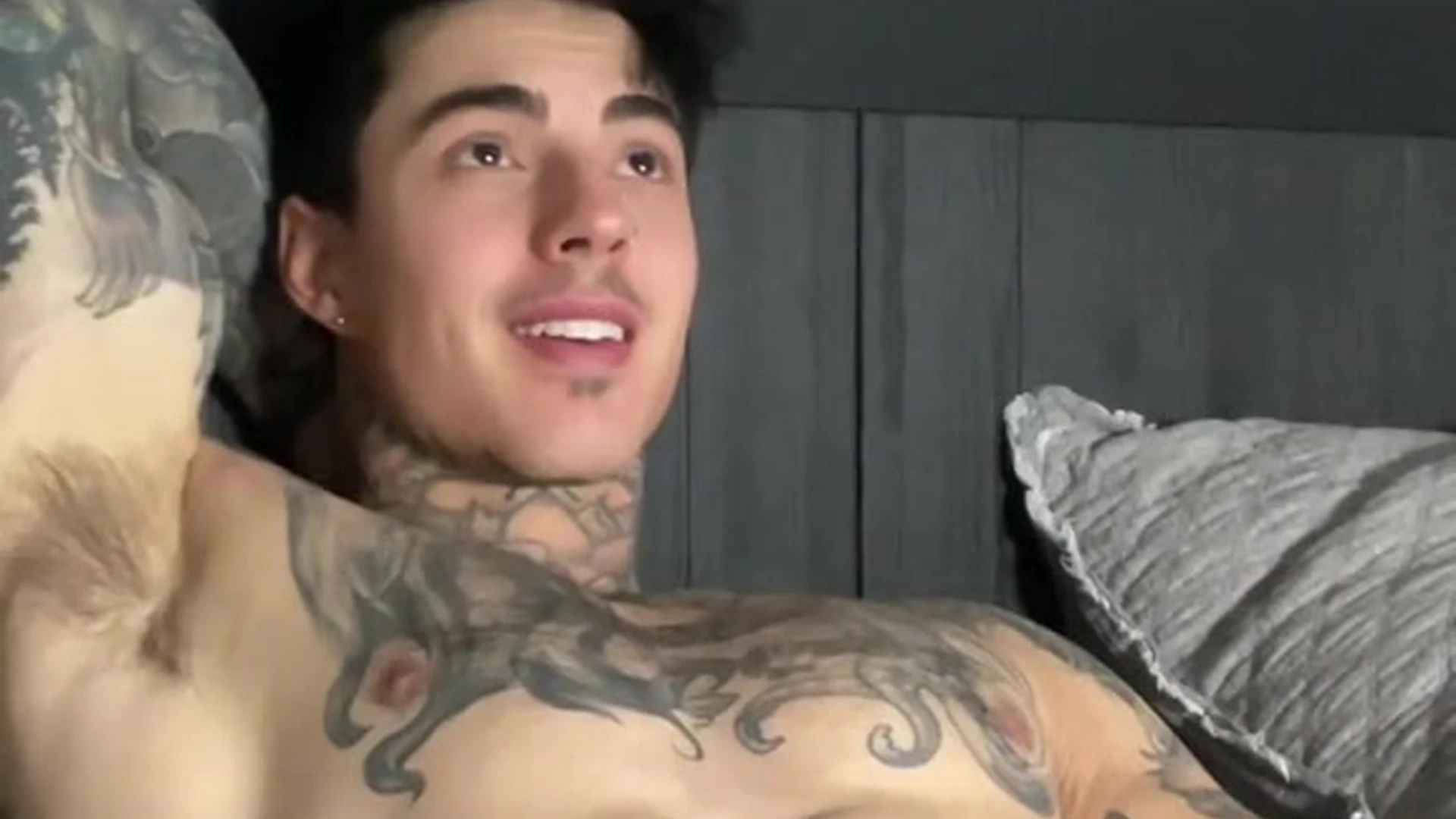 shy huge cock Jake Andrich onlyfans leaked
7