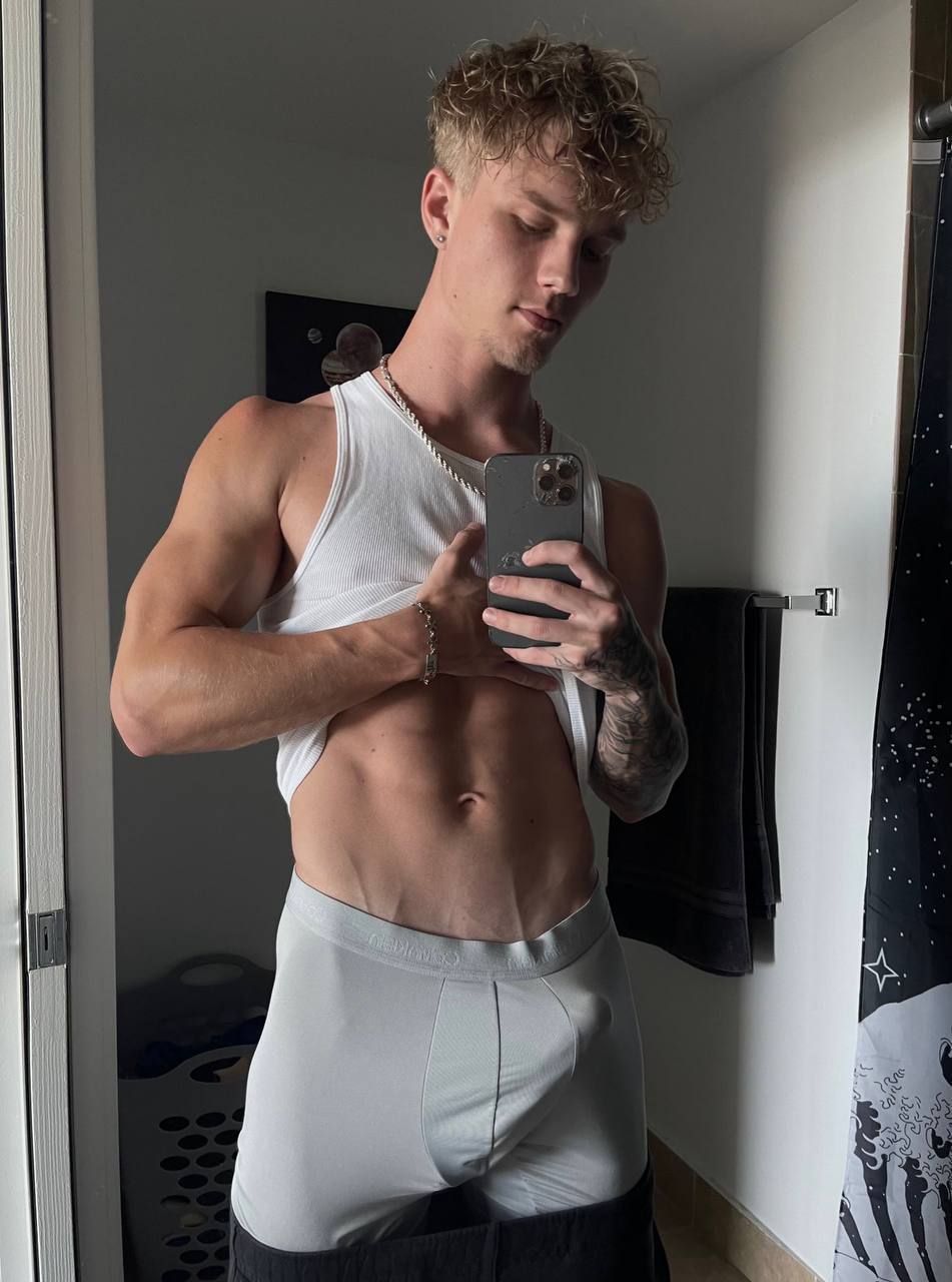 Sincere jock Tyler Pauley   full vid Sensational
0