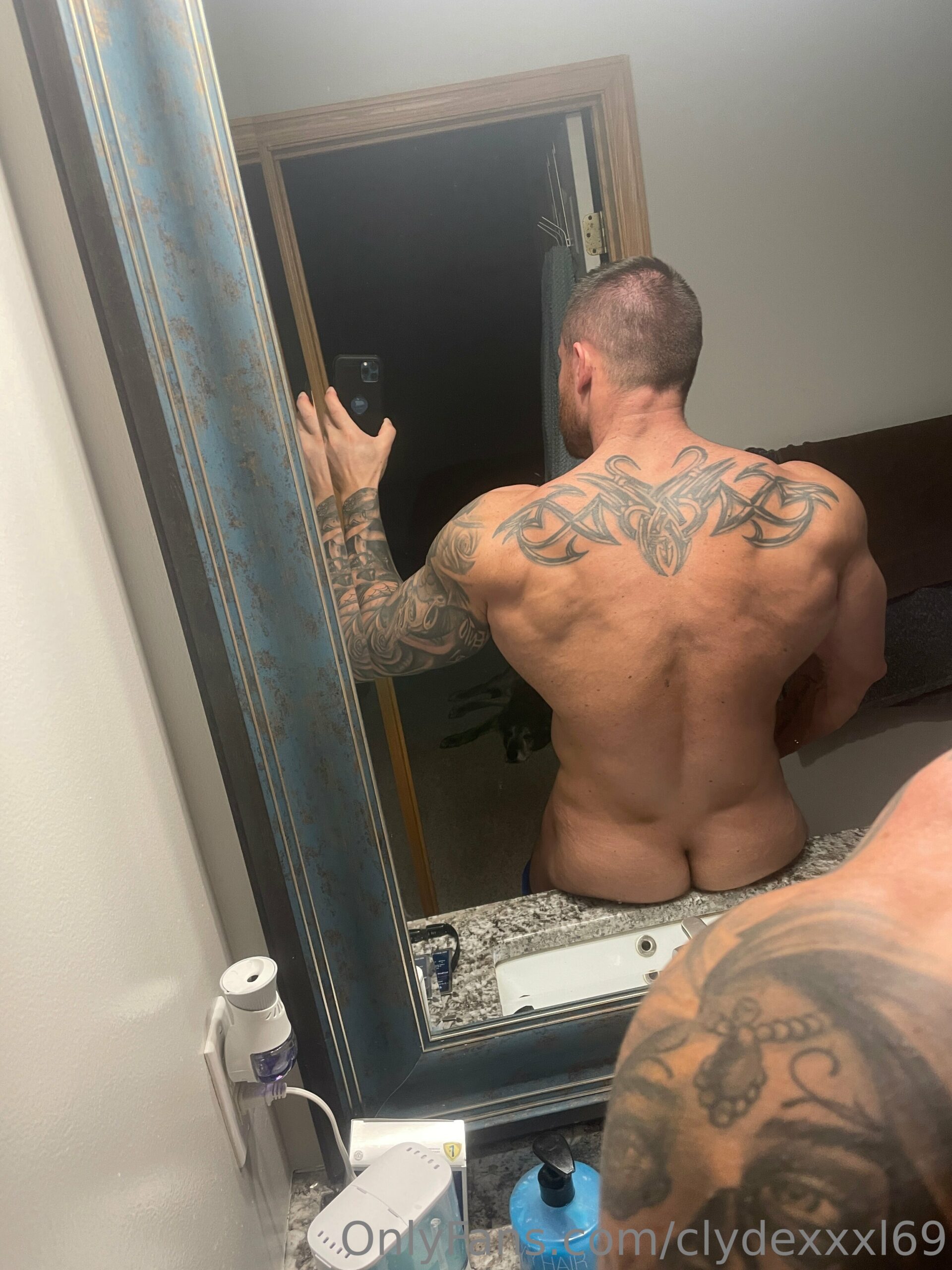 Sincere muscle god clydexxxl69 sex Sensational
0