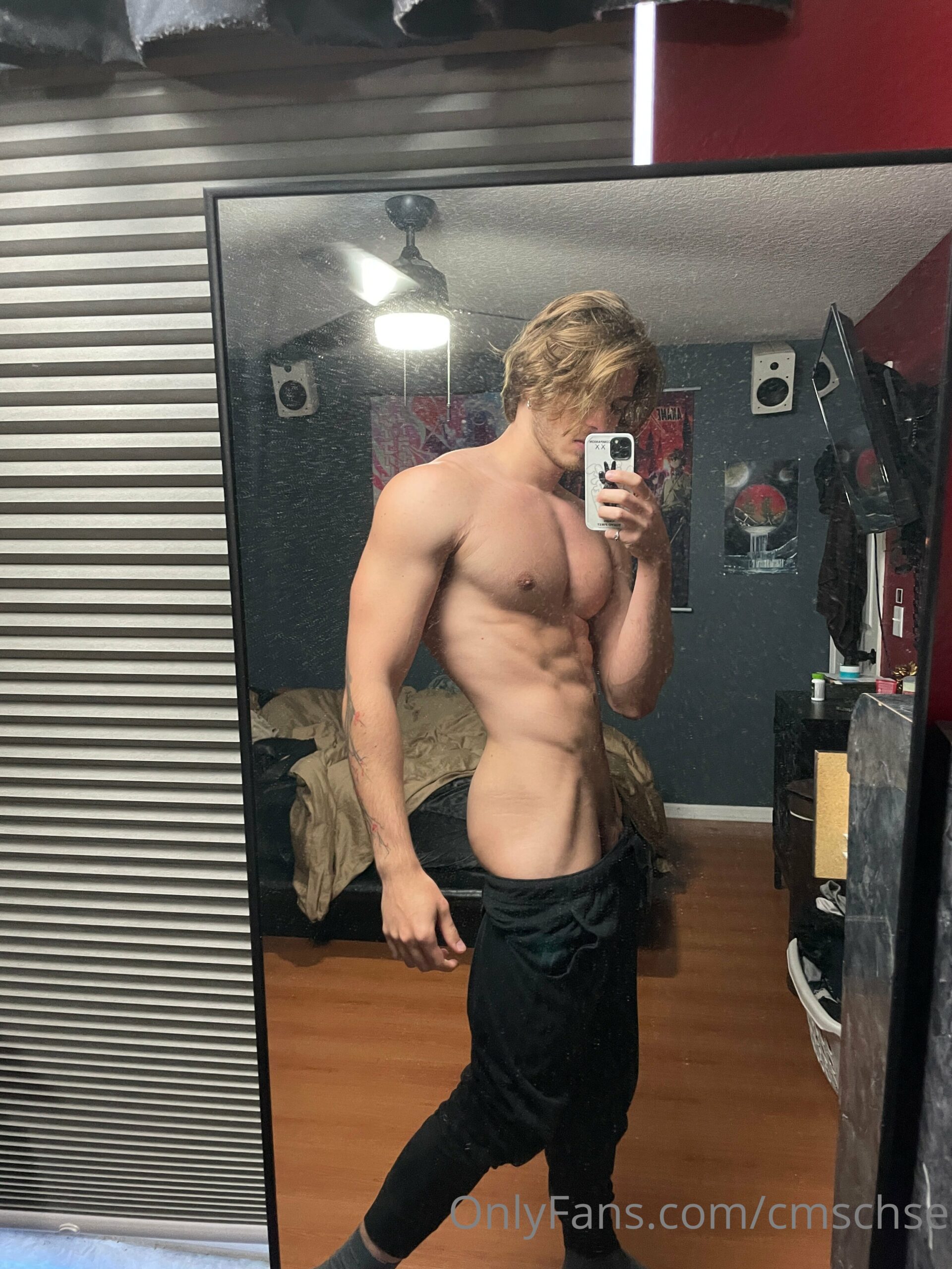 Sincere tiktok star cmschse Nudes leak EXPOSED
0