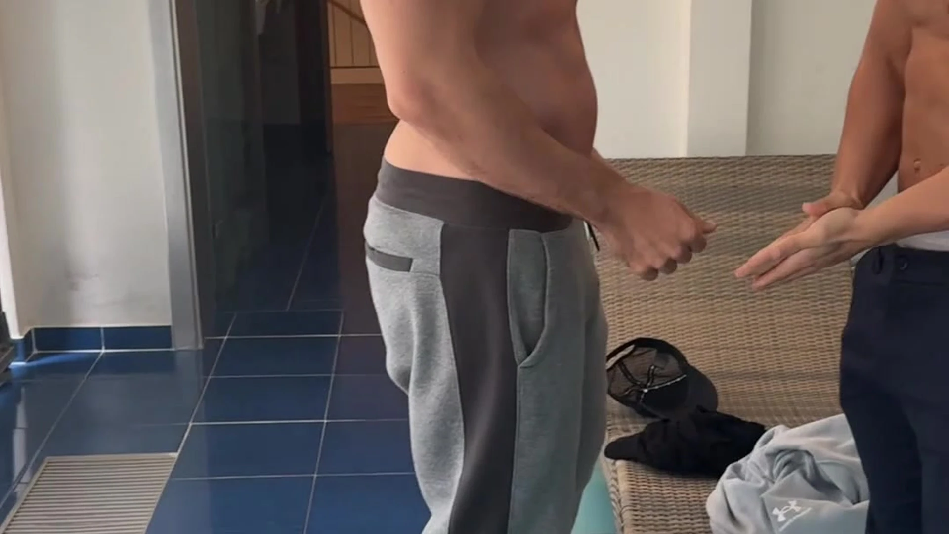 slut Ripped jakubstefano sexy
1