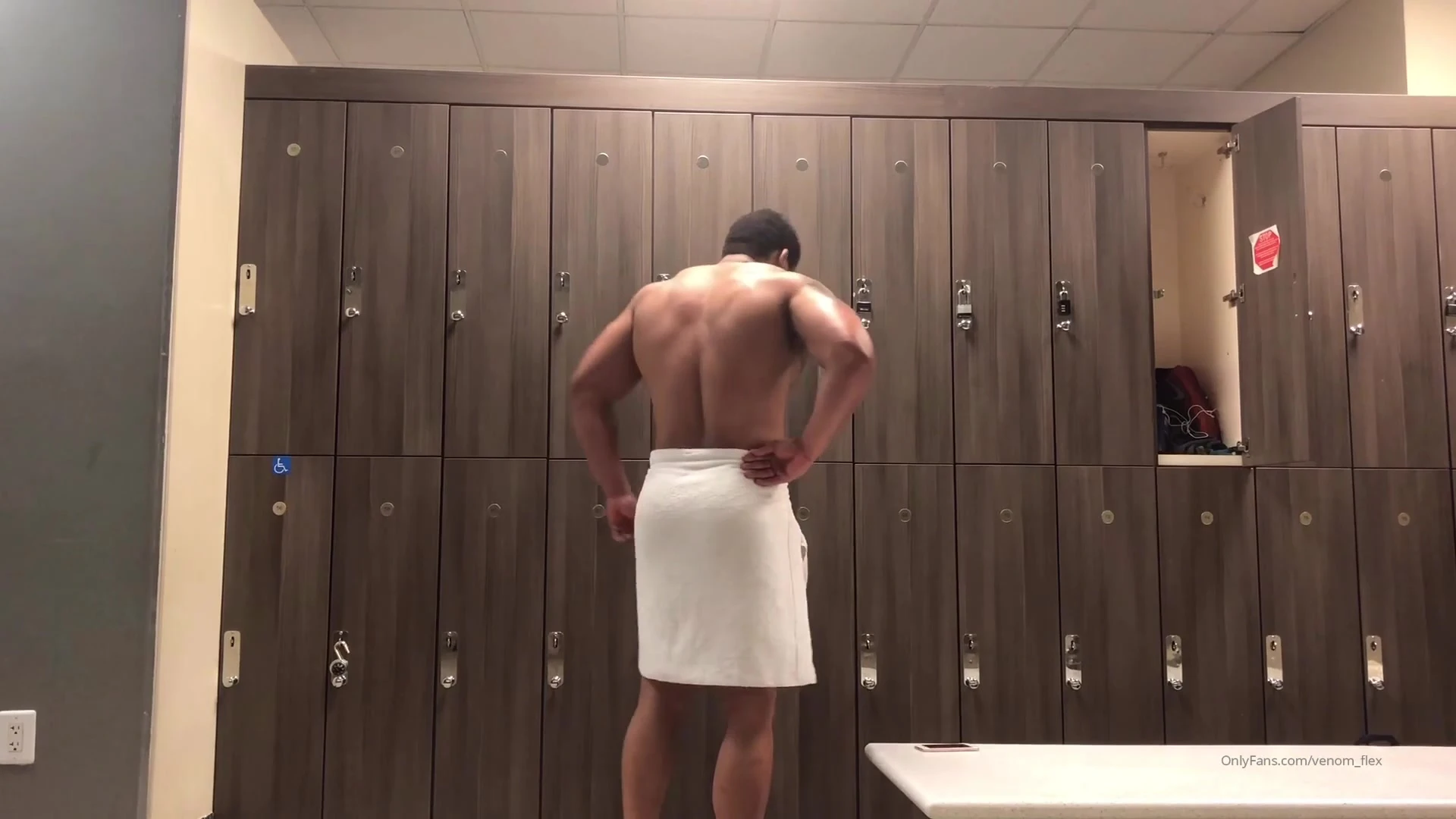 tattooed VenomMuscle ripped cams Exposed
							
					 0