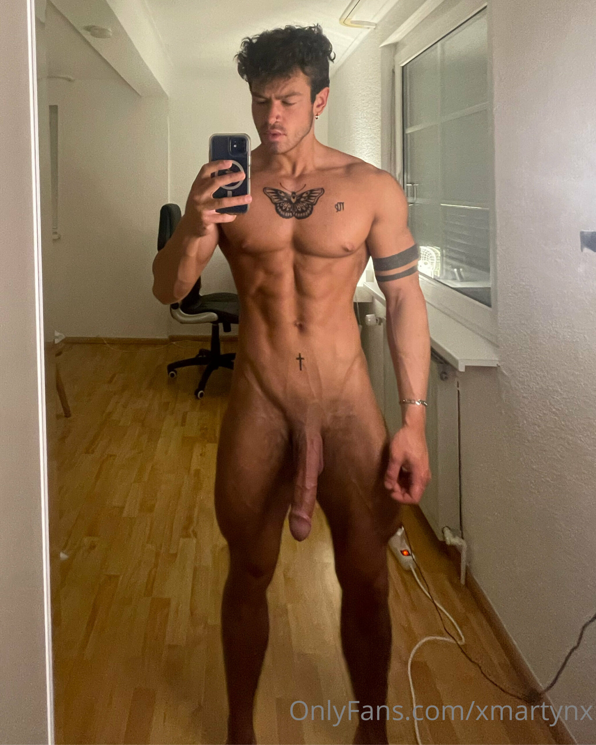 tattooed xmartynx   Clip
0