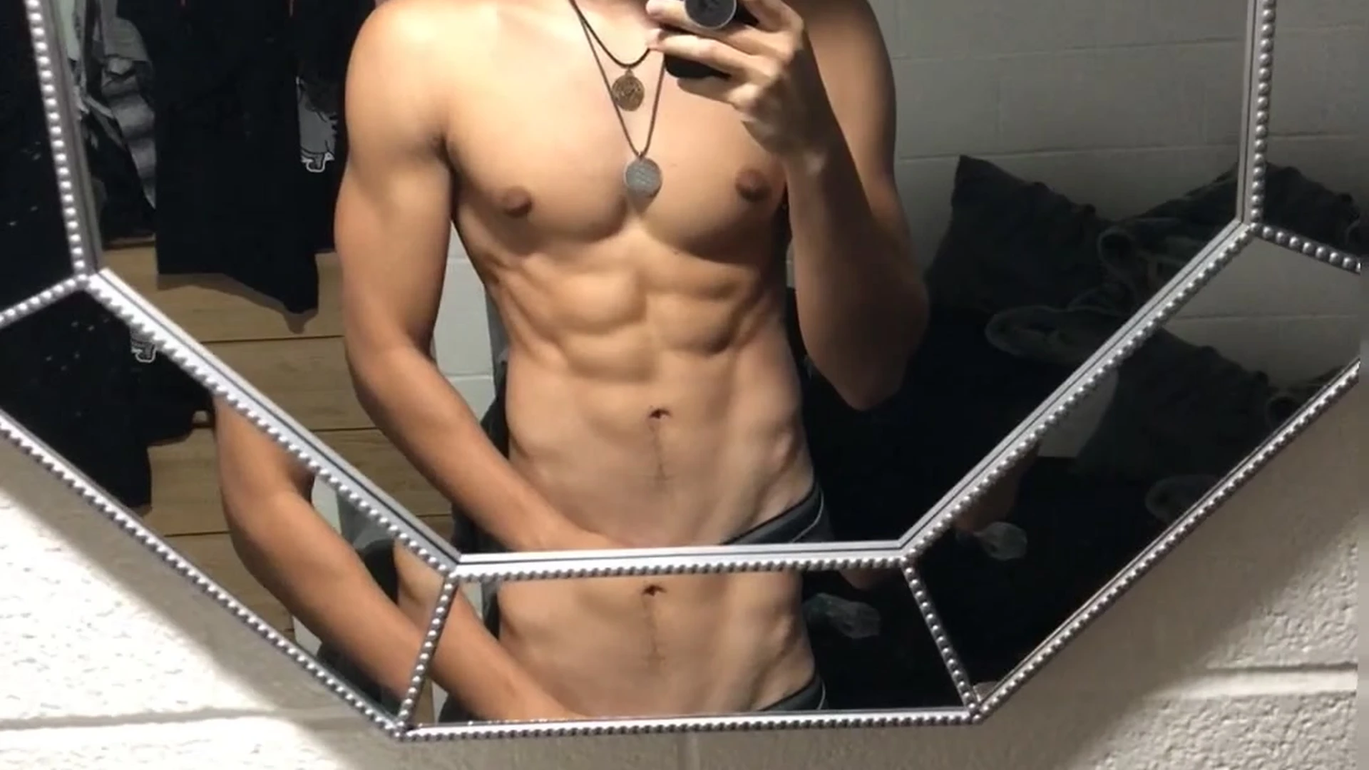tiktok star cmschse nudes leaked
1