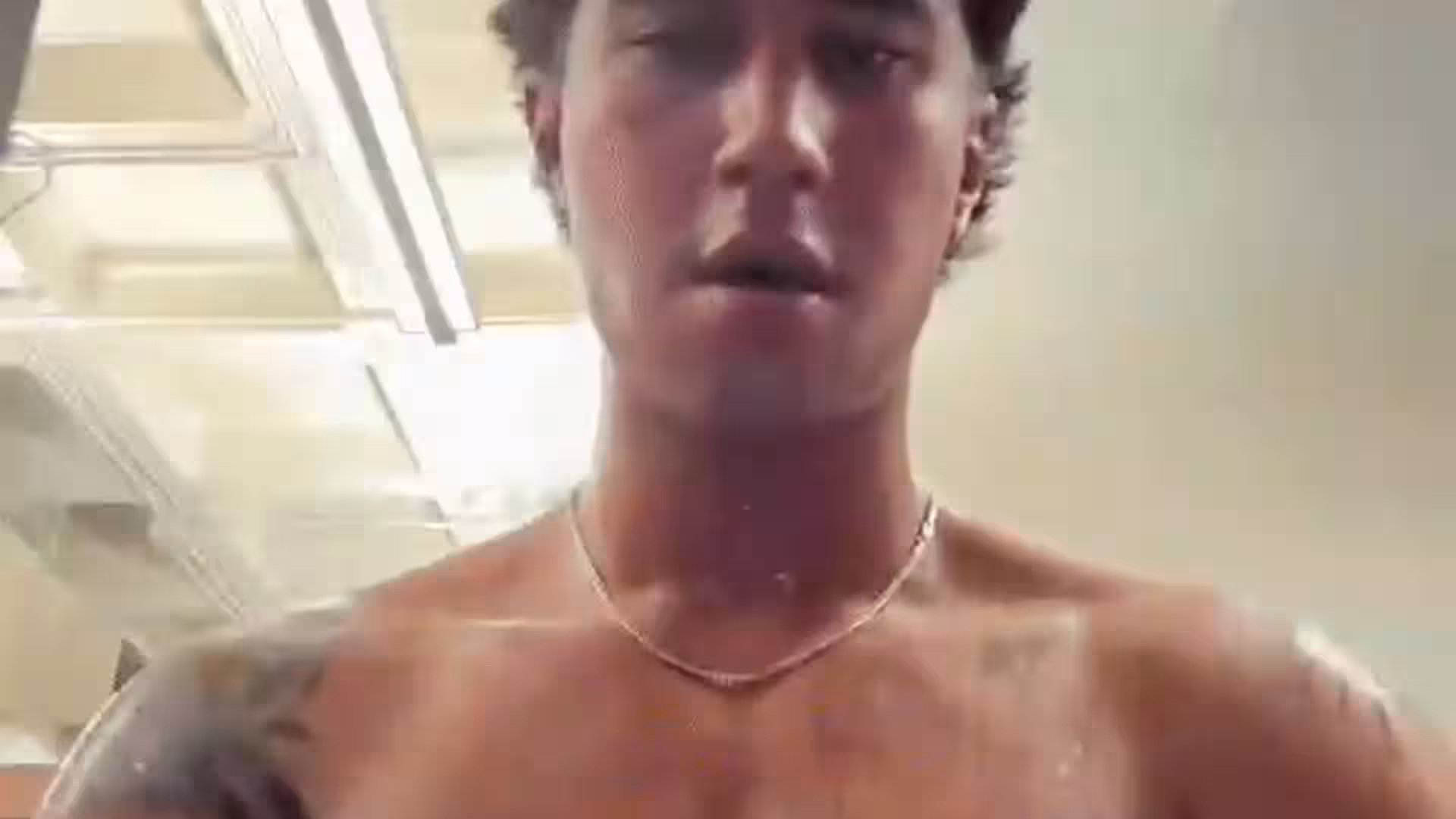 tiktoker evanlamicella leaked nudes
50