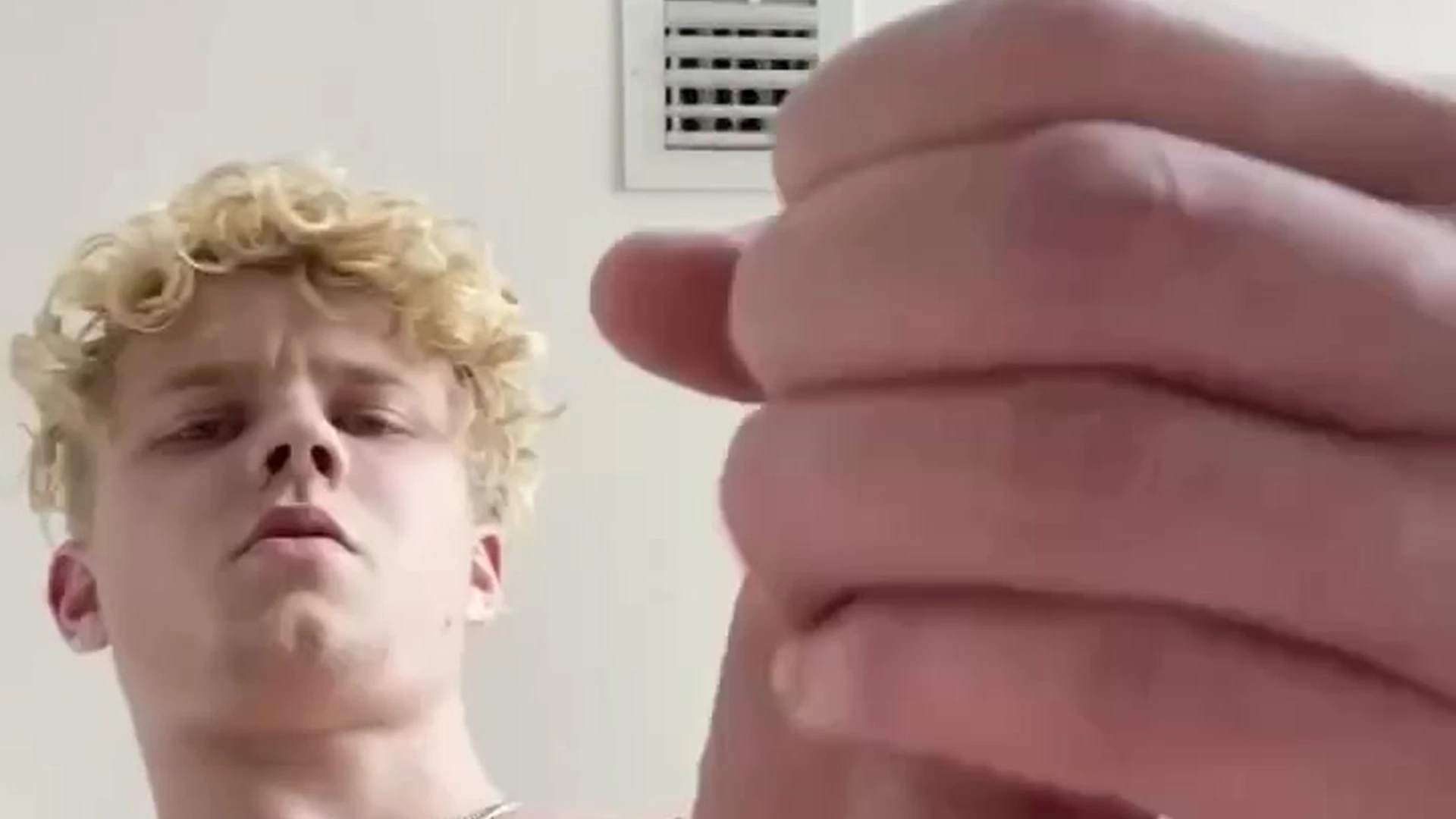 Addicted troytempts nude porn leak
3