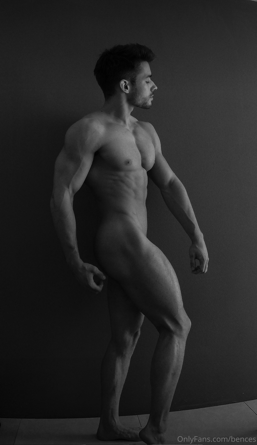 Ambitious  pleasuring himself Bulging bconor of leaks
1