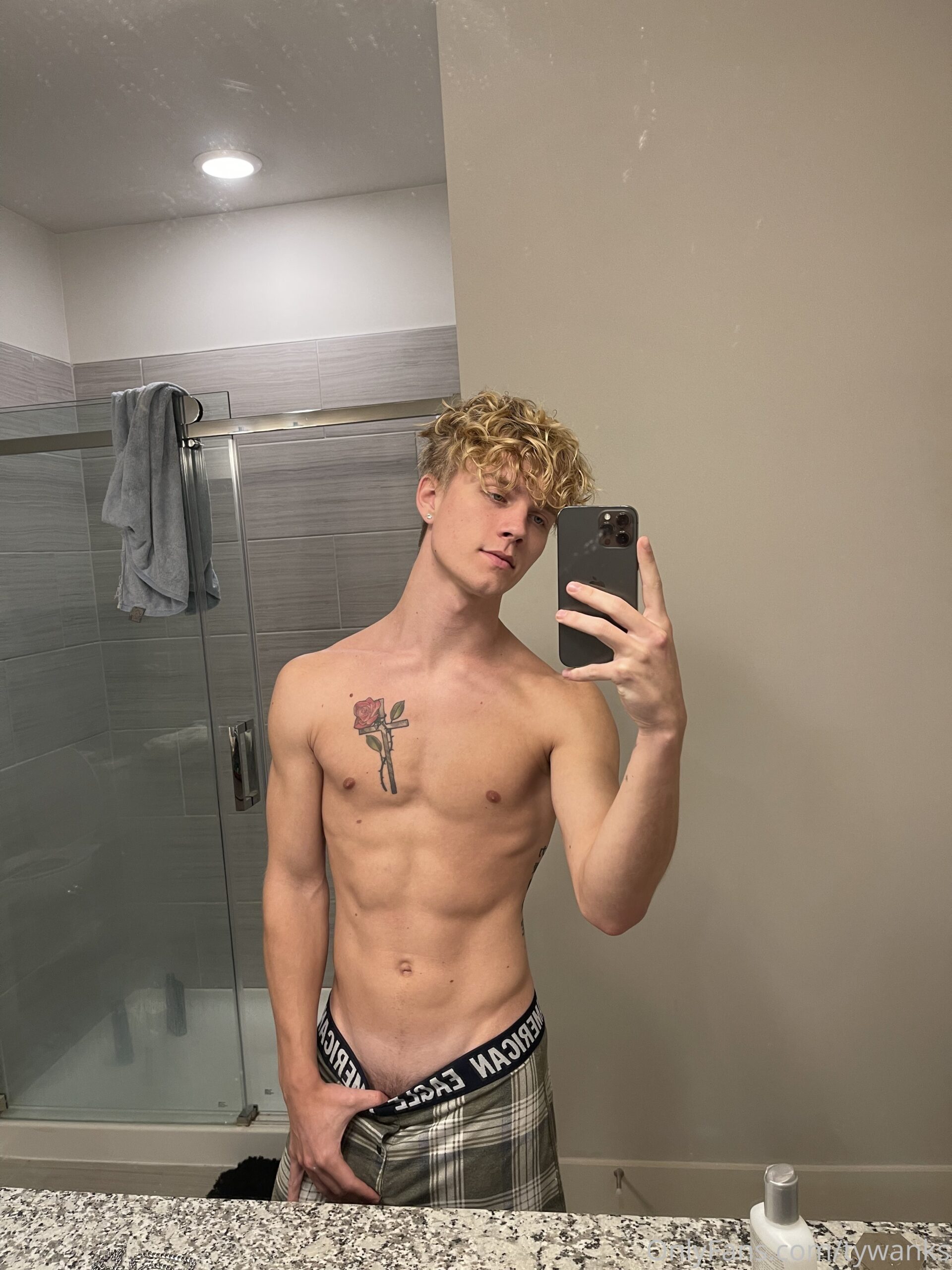 artistic twinkish Tyler Pauley Nude leaks
0