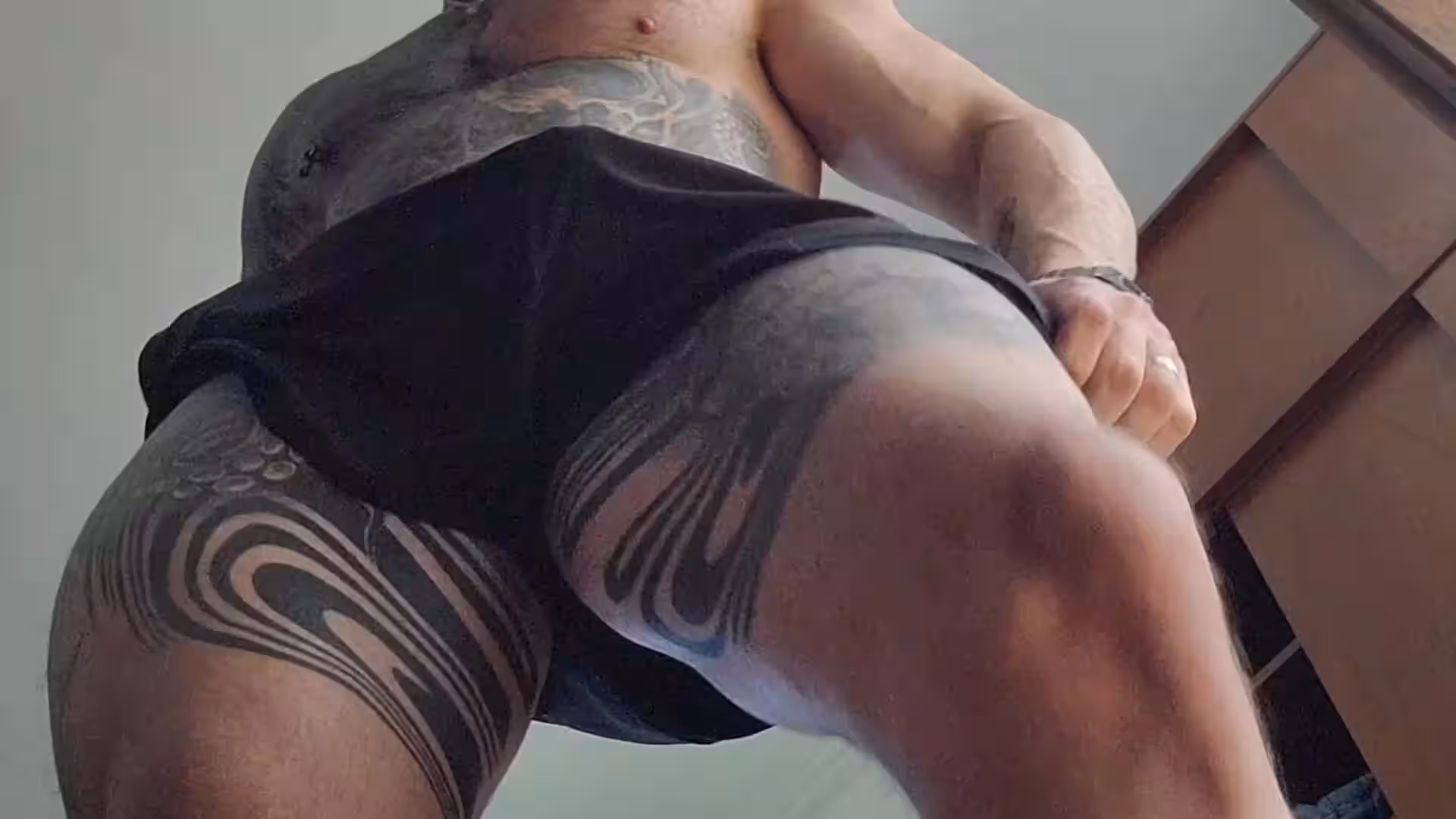 Assertive Macho GrowXtrong nsfw
0