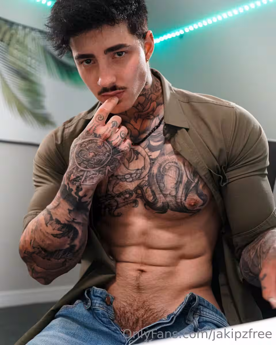 Babe tiktok star Jake Andrich   fullvideo Sensational
4