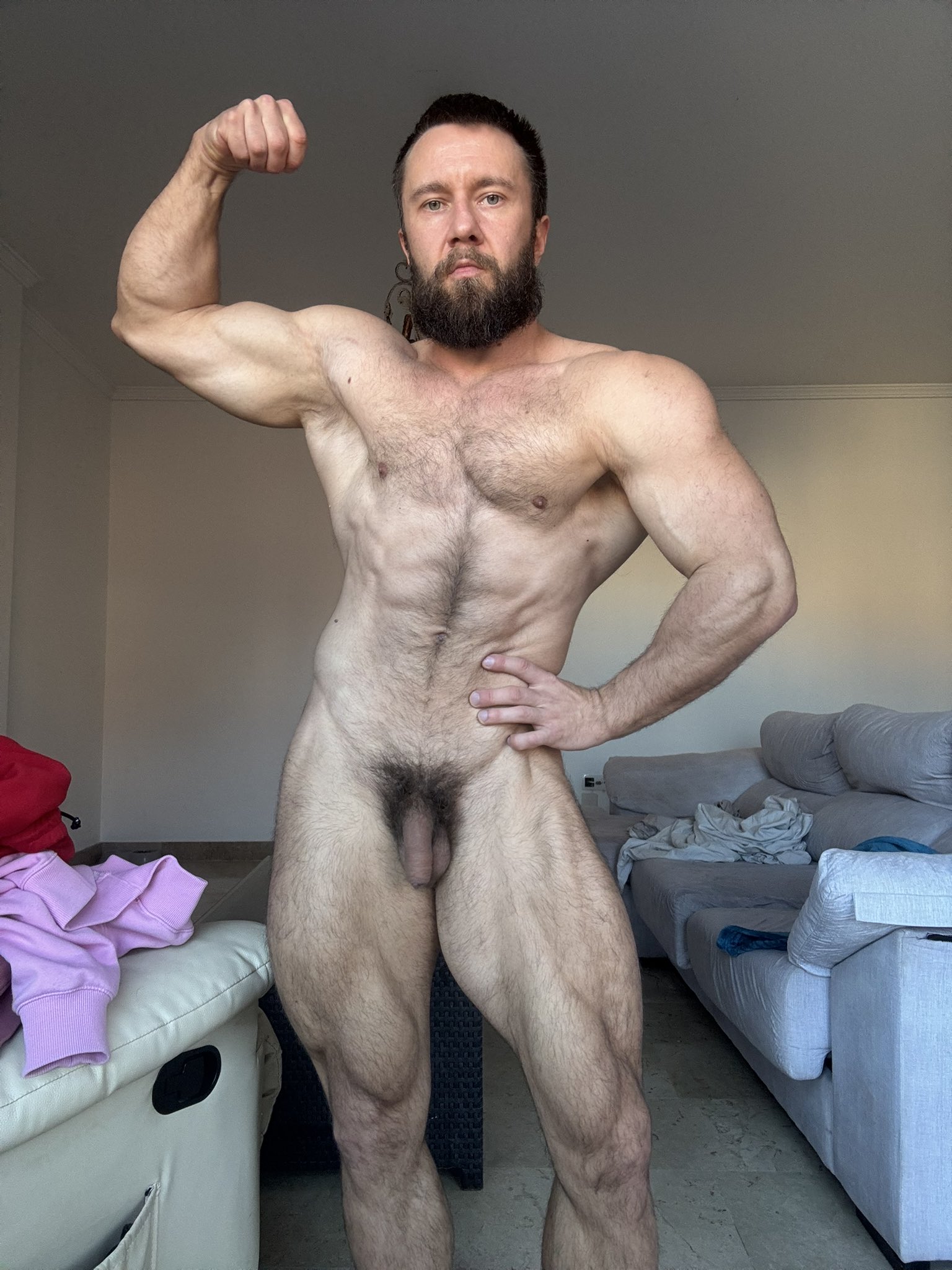Bear Dellzzy big pecs Exclusive full vid
0