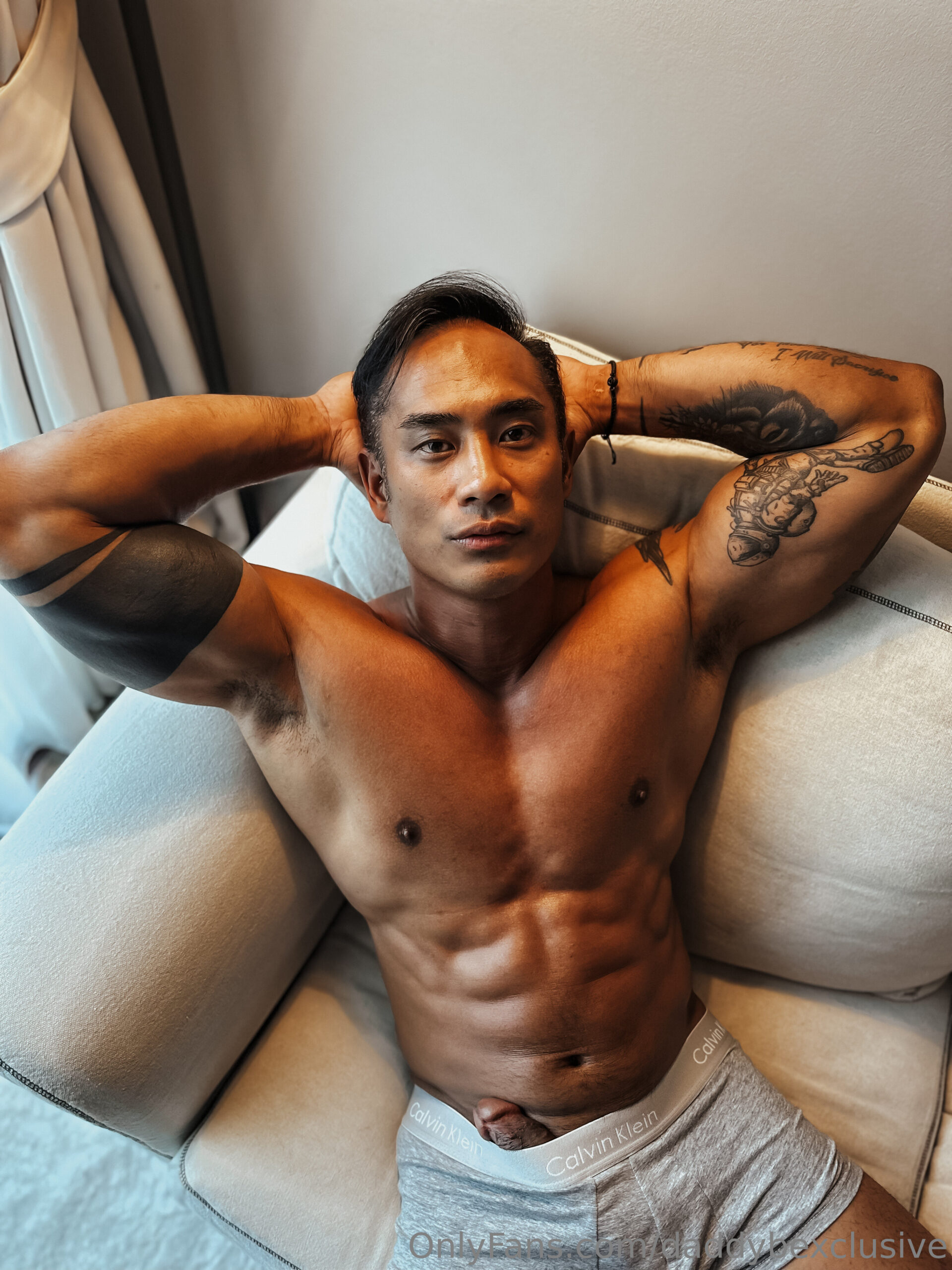 beefy bulkstate hunk
0