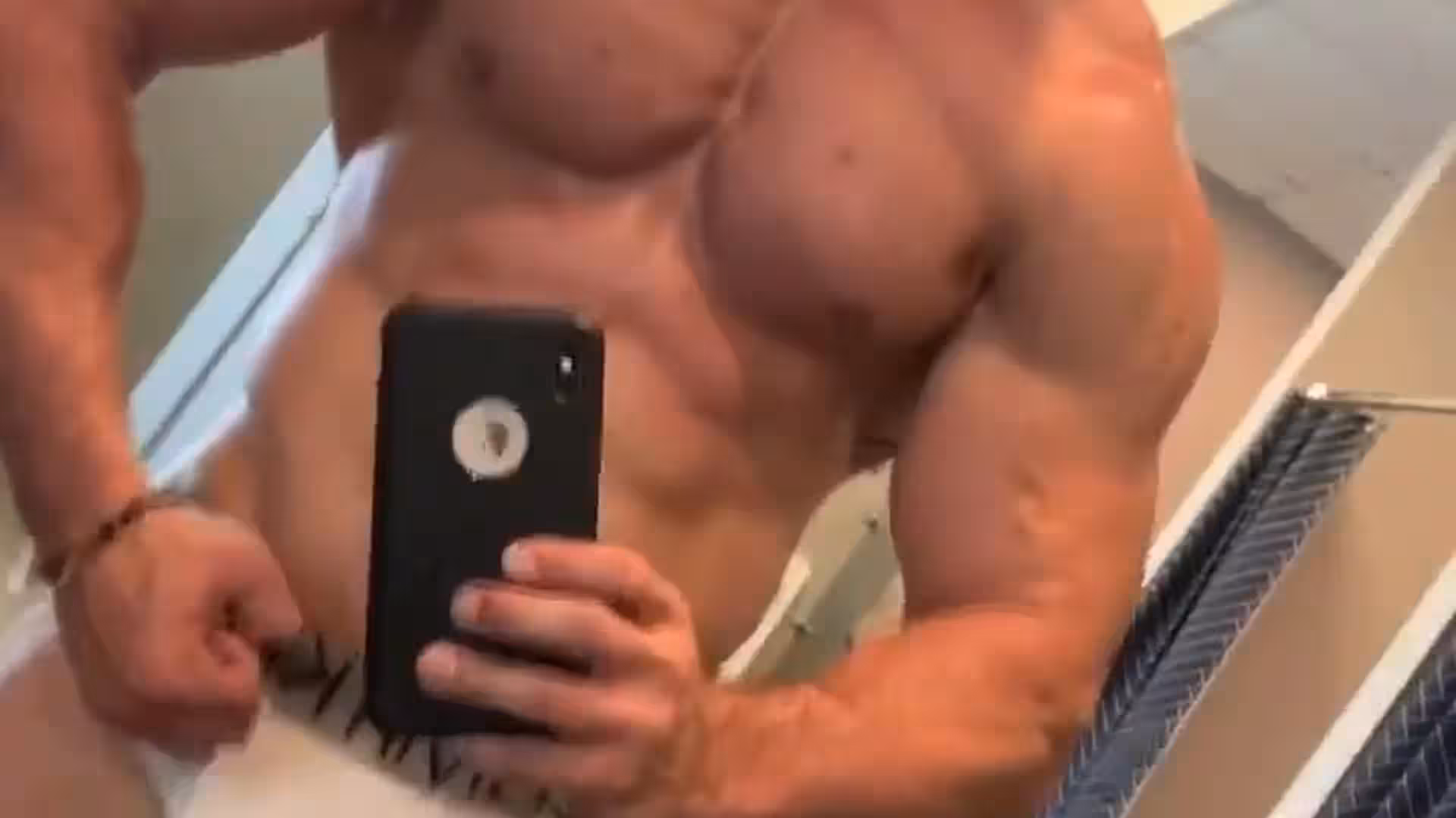 beefy STEEL leaks pic
0